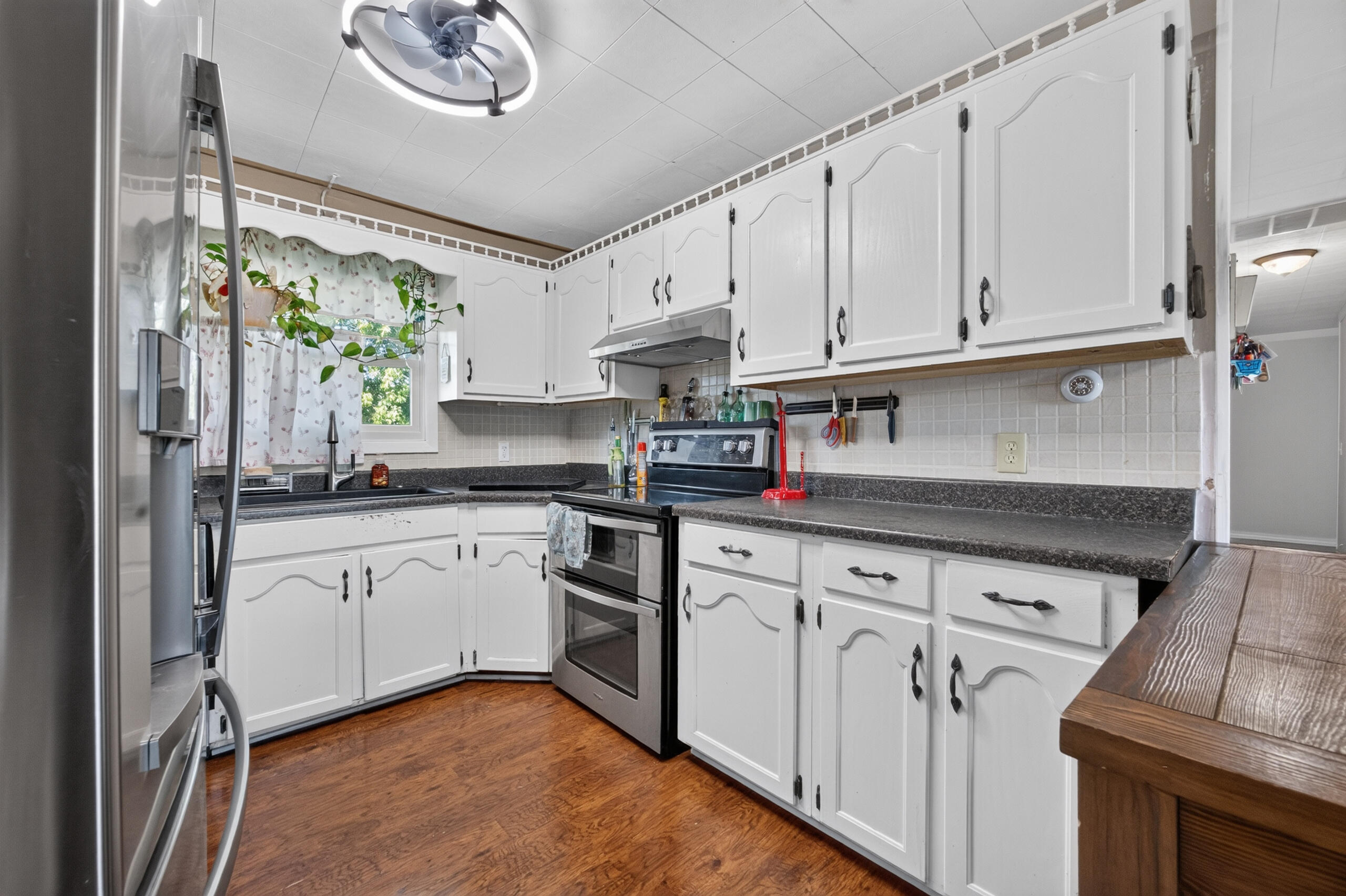 1080 Apache Road Property Photo 10