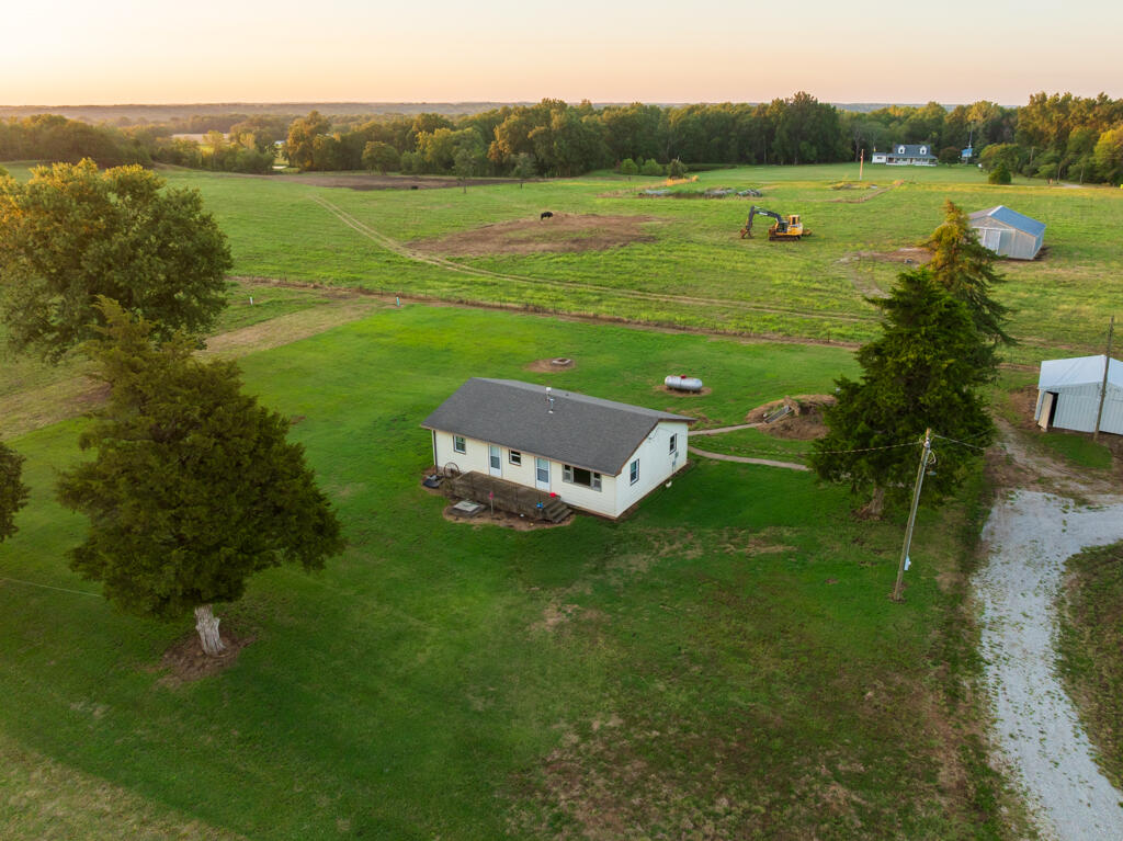 2395 Southwest County Road Property Photo 26