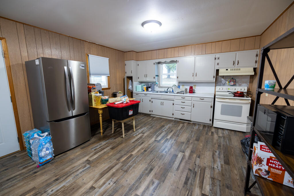 2395 Southwest County Road Property Photo 45