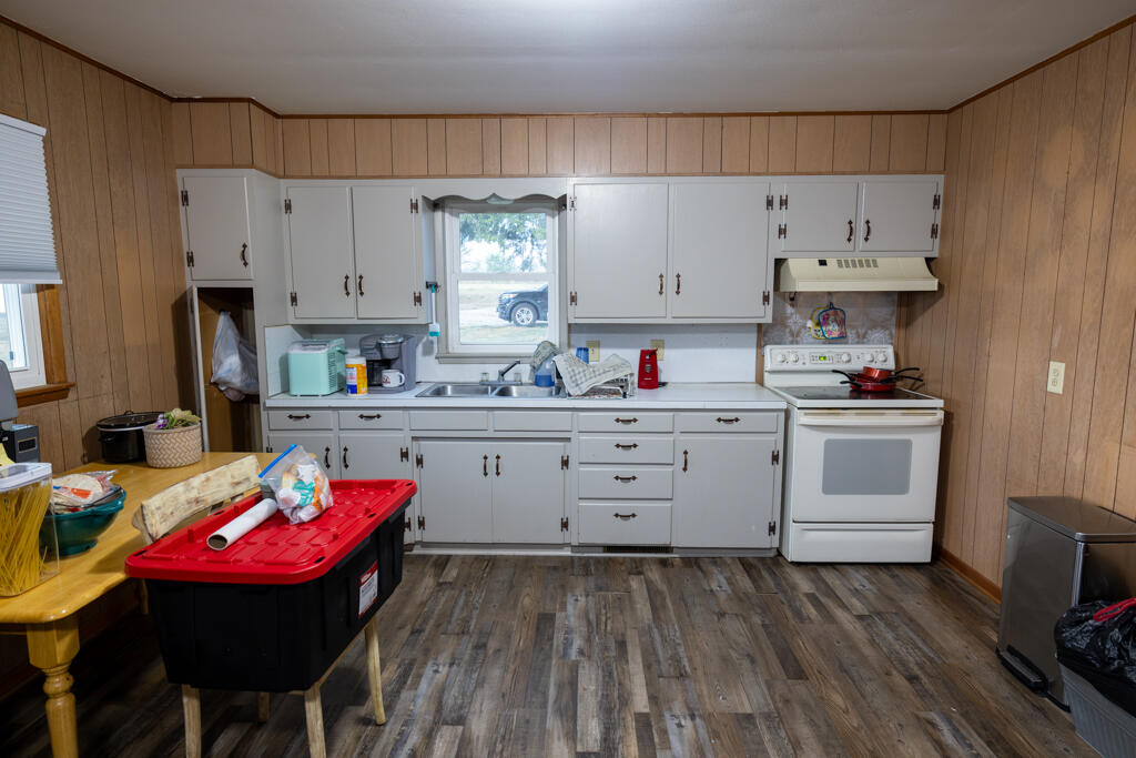 2395 Southwest County Road Property Photo 46