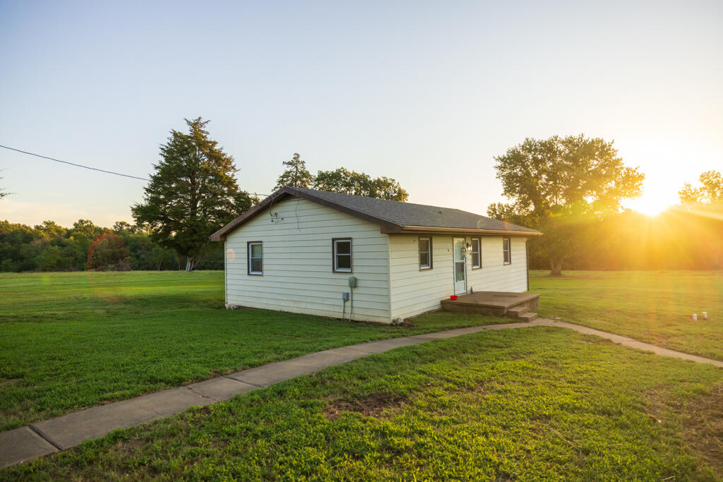 2395 Southwest County Road Property Photo 57