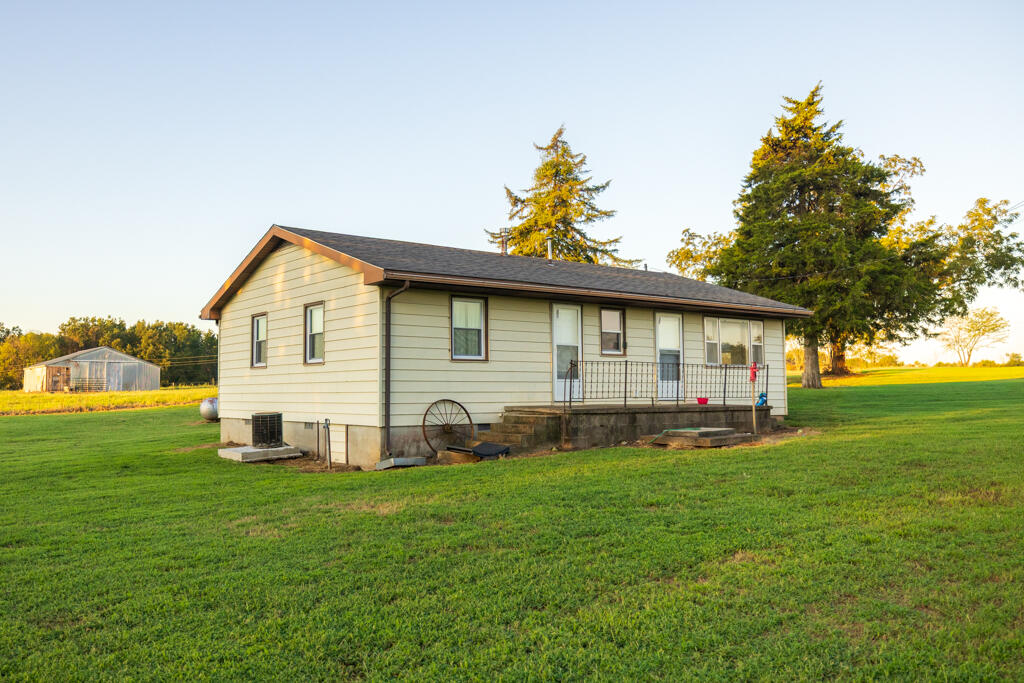 2395 Southwest County Road Property Photo 60