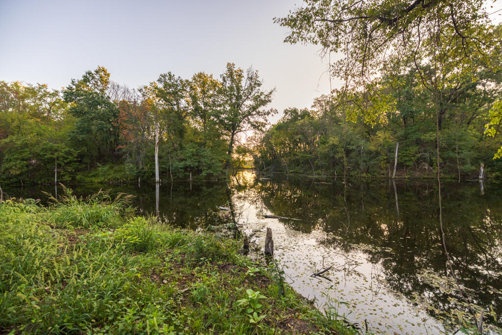 2395 Southwest County Road Property Photo 61