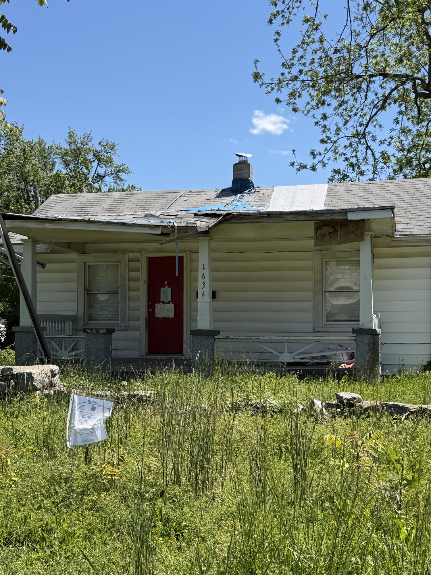 1634 North Rogers Avenue Property Photo 1