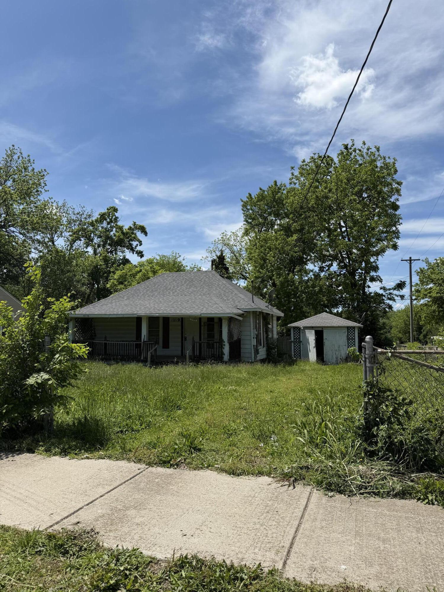 2159 North Taylor Avenue Property Photo 2