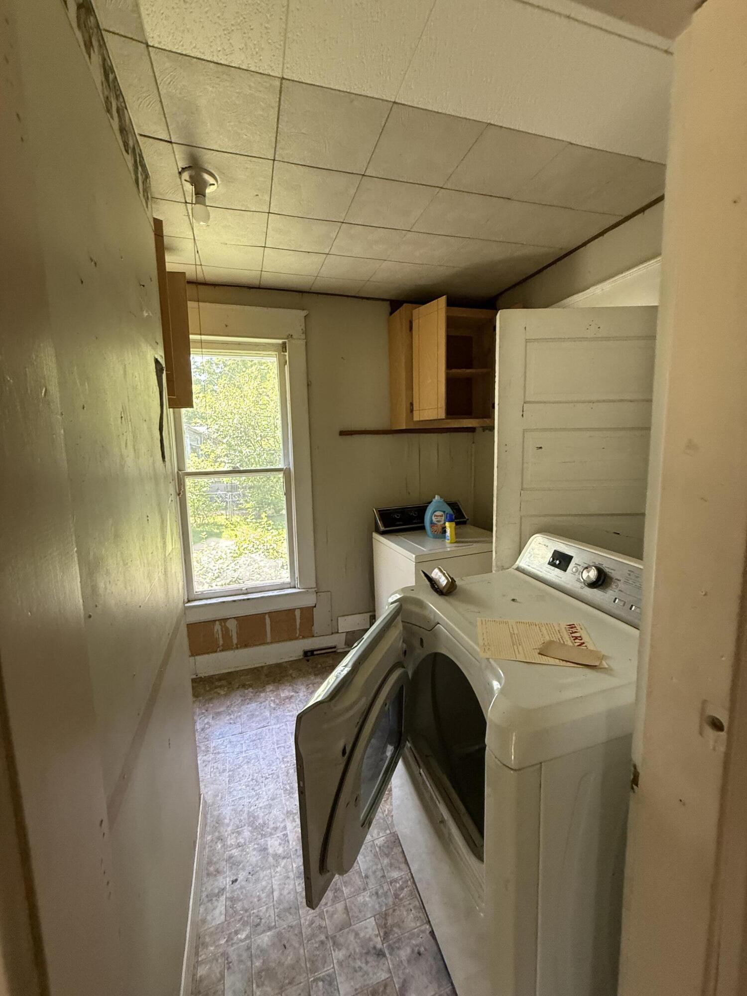 2159 North Taylor Avenue Property Photo 8