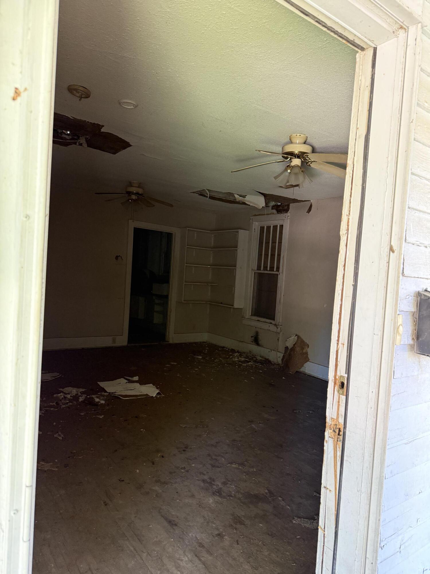 1116 West Madison Street Property Photo 4