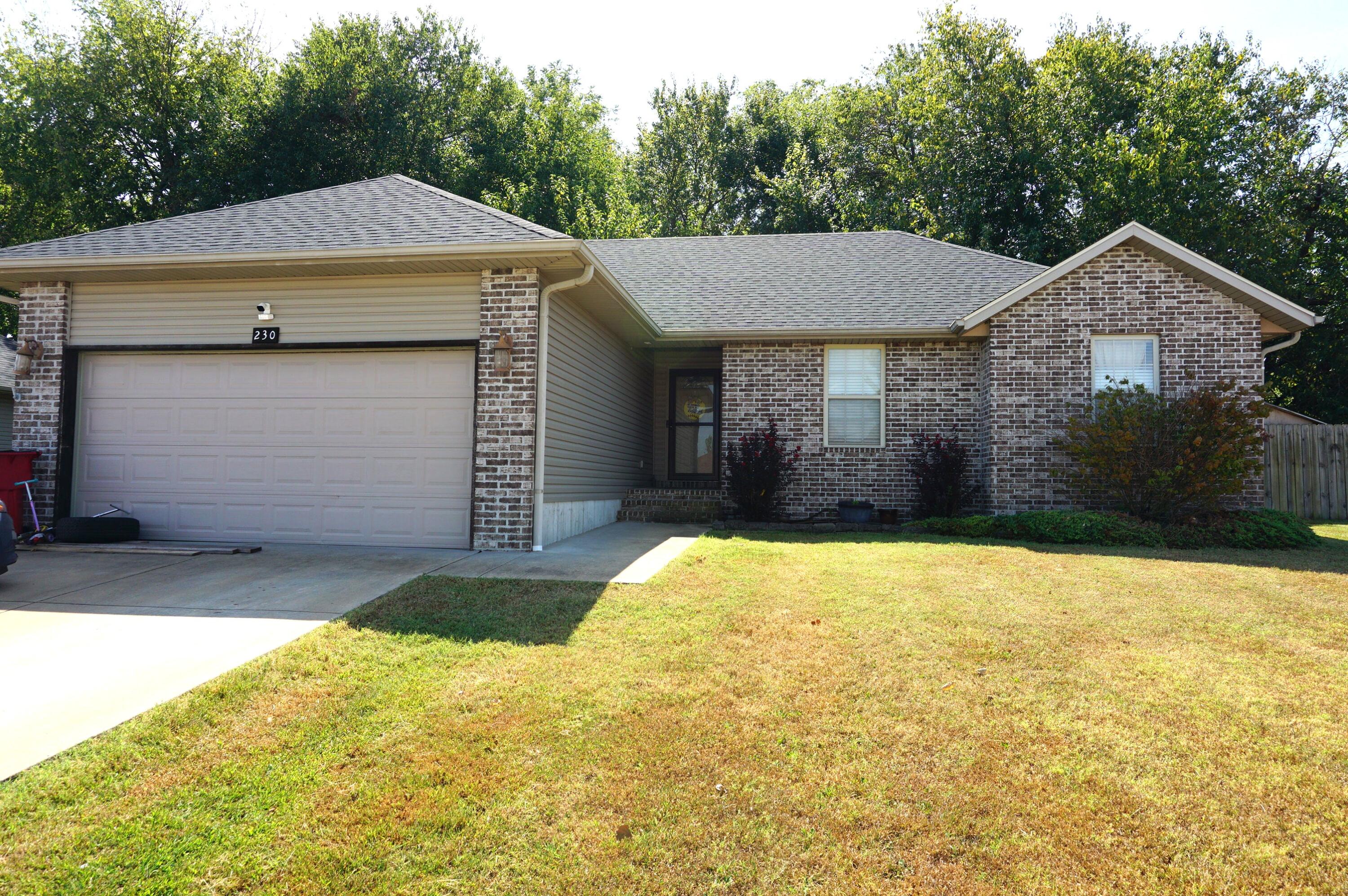 230 East Lapis Avenue Property Photo