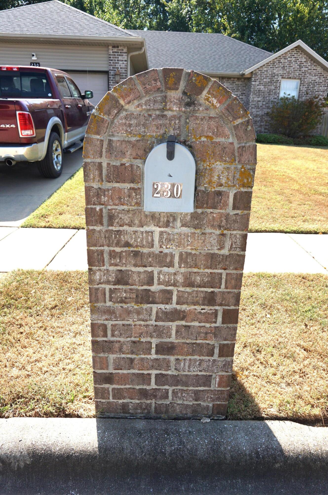 230 East Lapis Avenue Property Photo 5