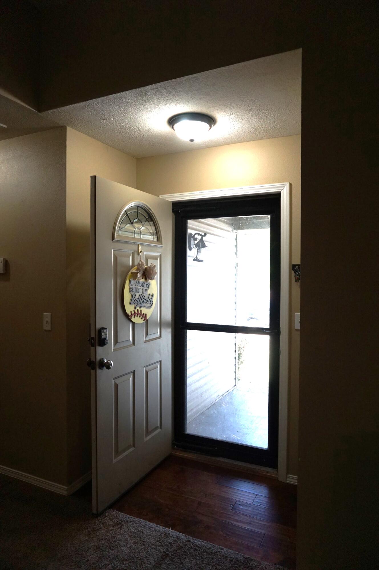 230 East Lapis Avenue Property Photo 7