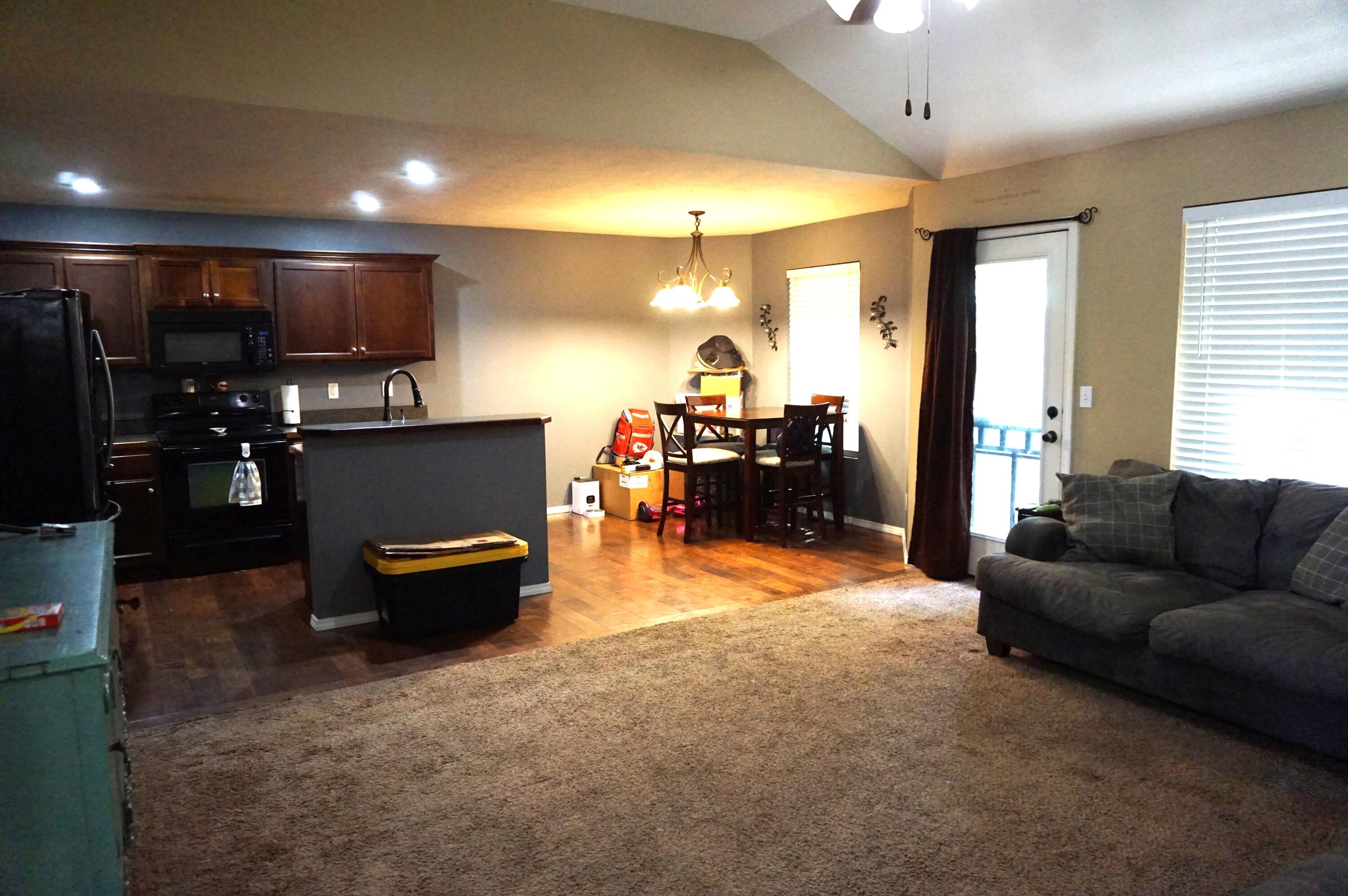 230 East Lapis Avenue Property Photo 9