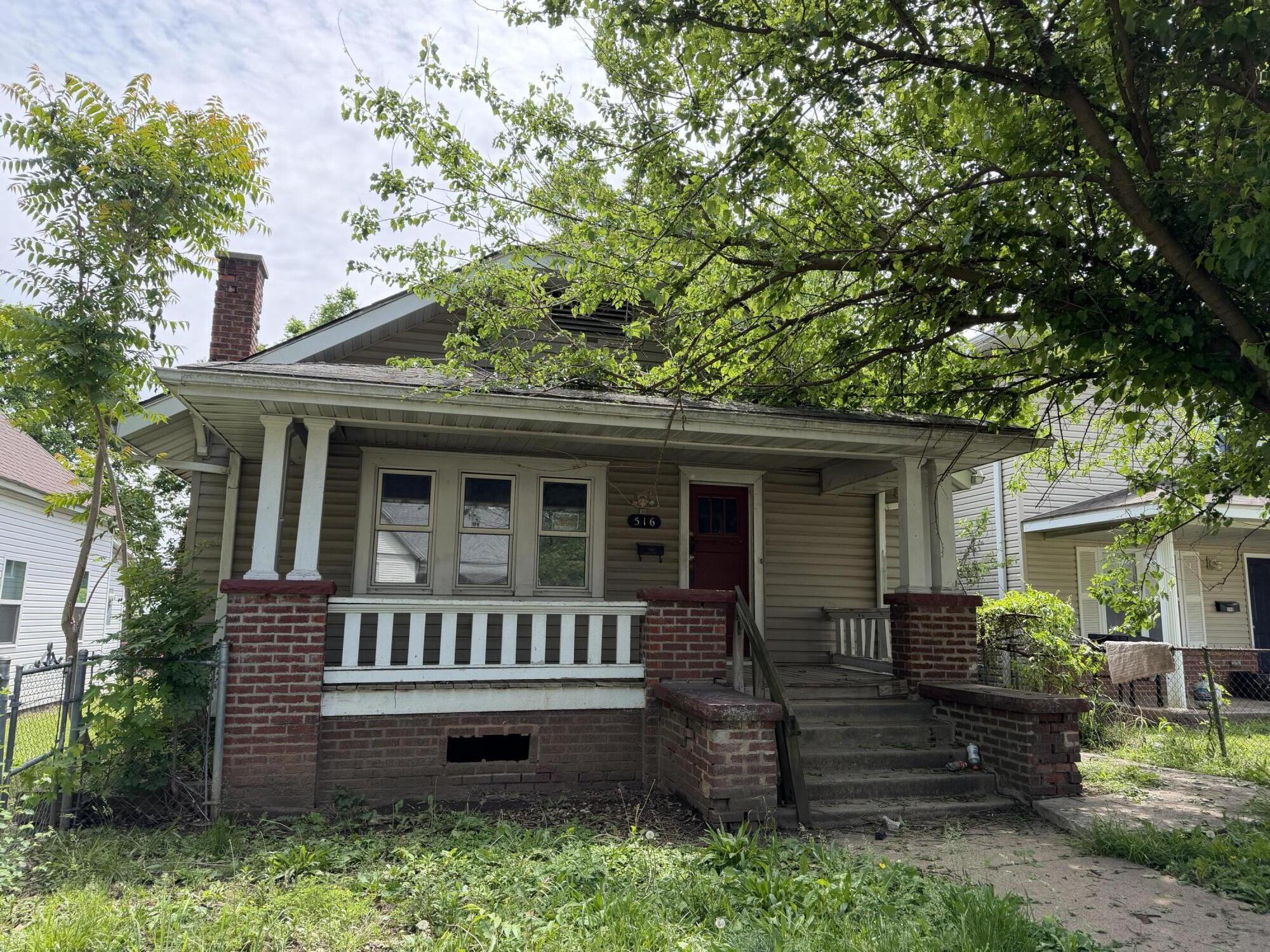 516 West Nichols Street Property Photo 1