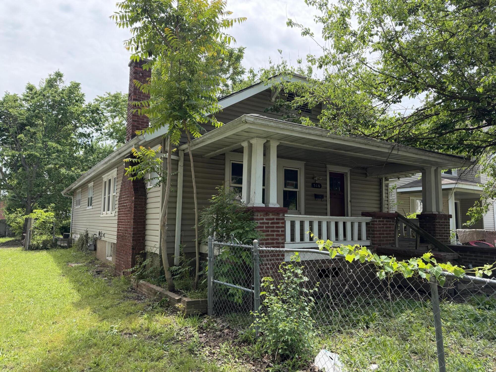 516 West Nichols Street Property Photo 2