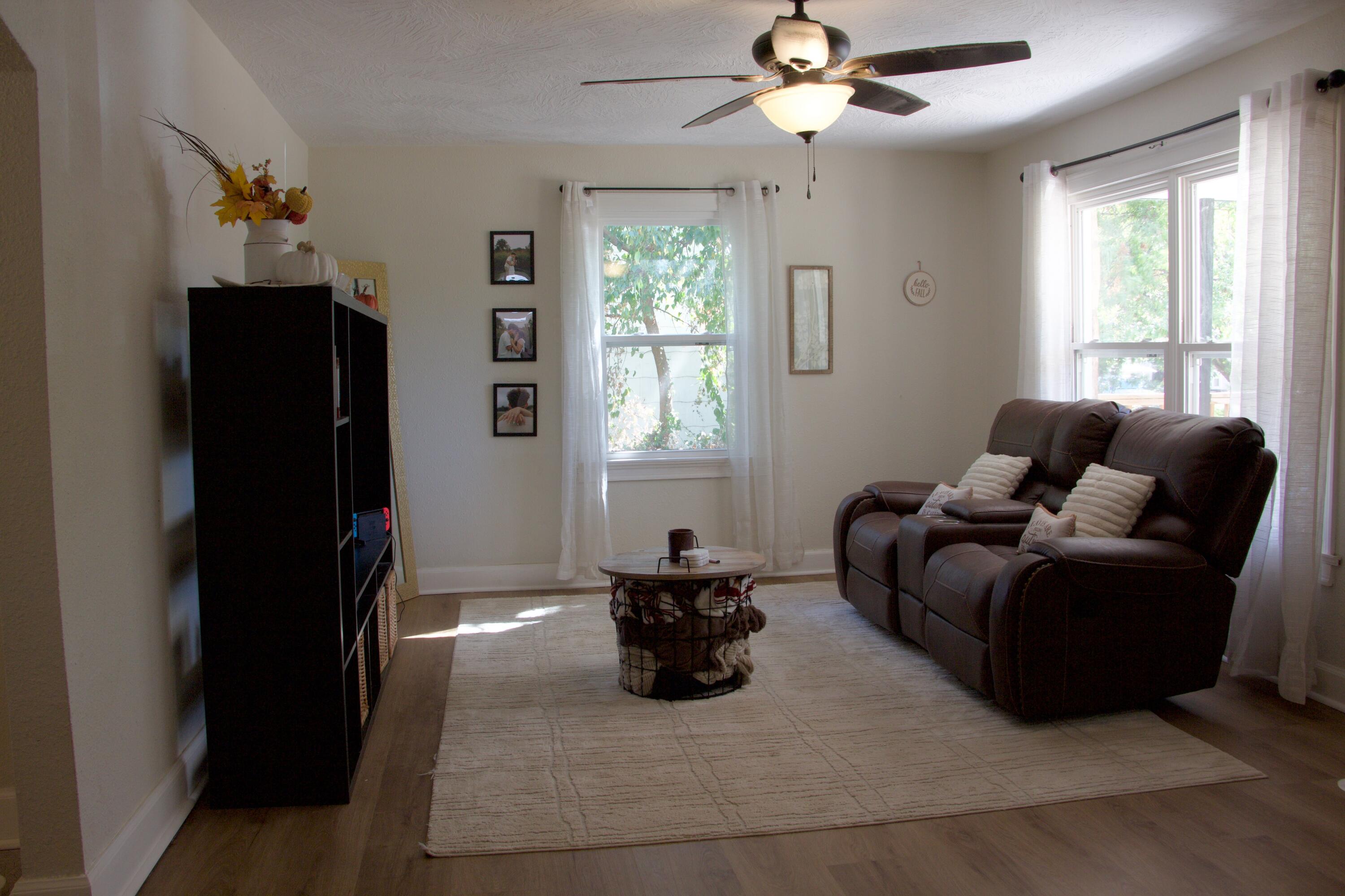 2629 West College Street Property Photo 4