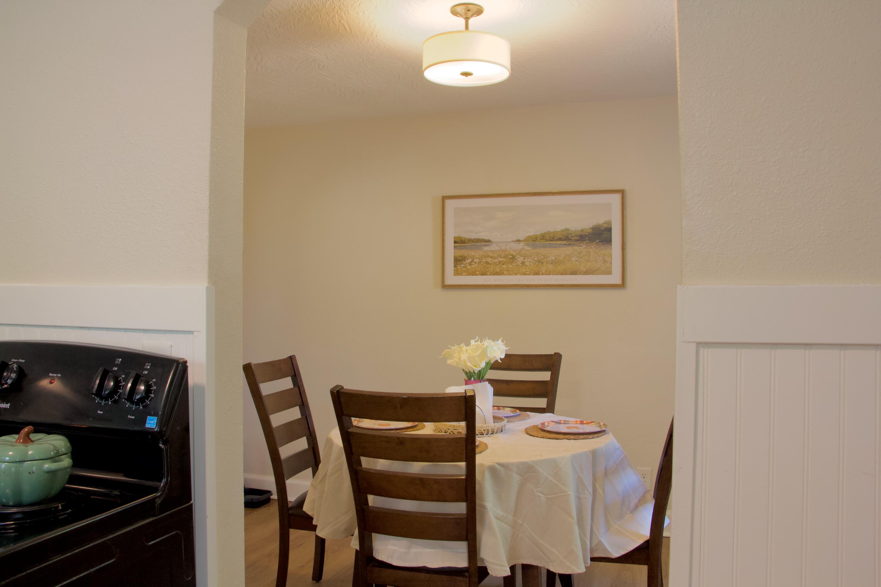2629 West College Street Property Photo 15