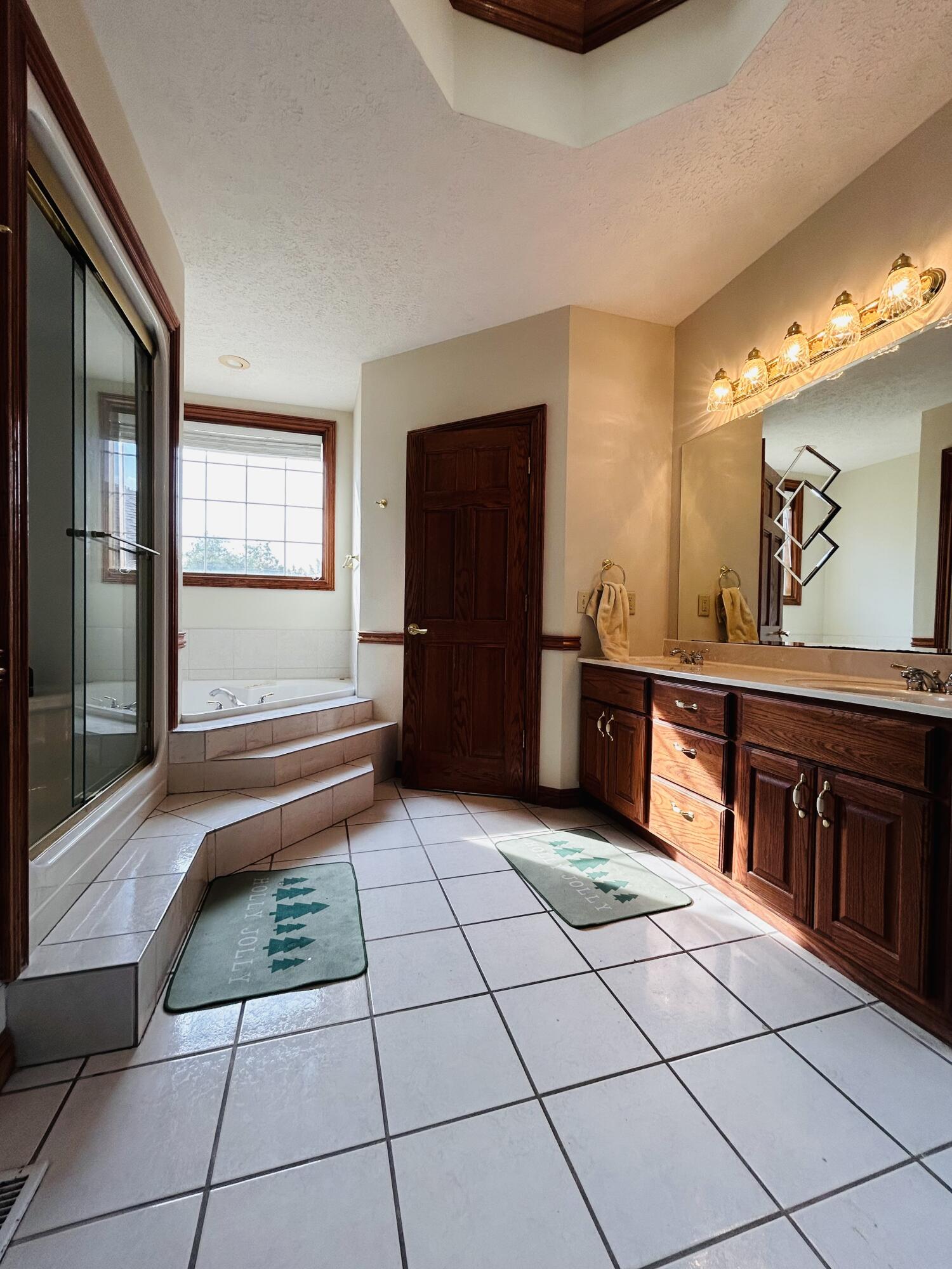 1021 East Ironbridge Circle South Property Photo 22