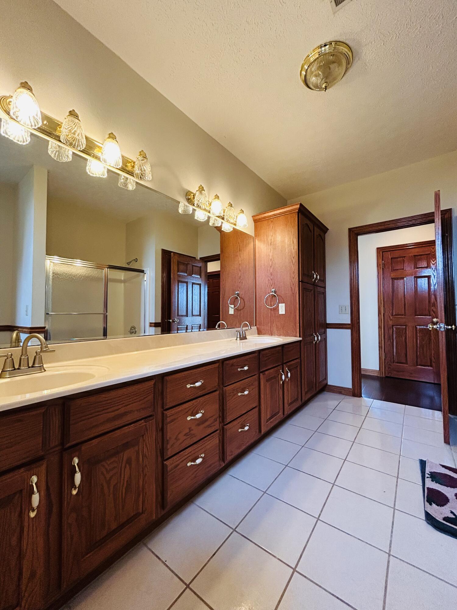1021 East Ironbridge Circle South Property Photo 28