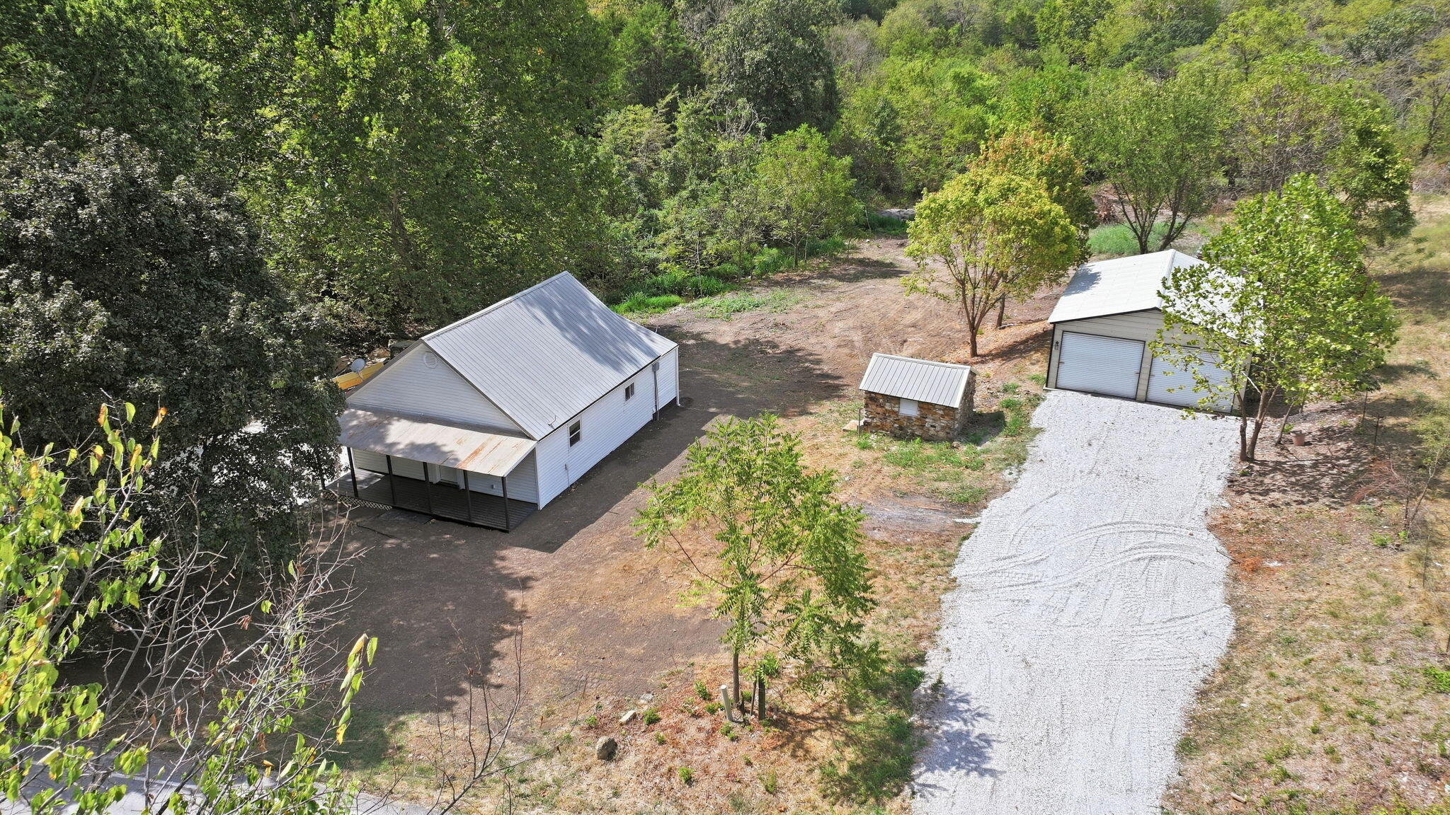 11935 North Farm Road 119 Property Photo 3