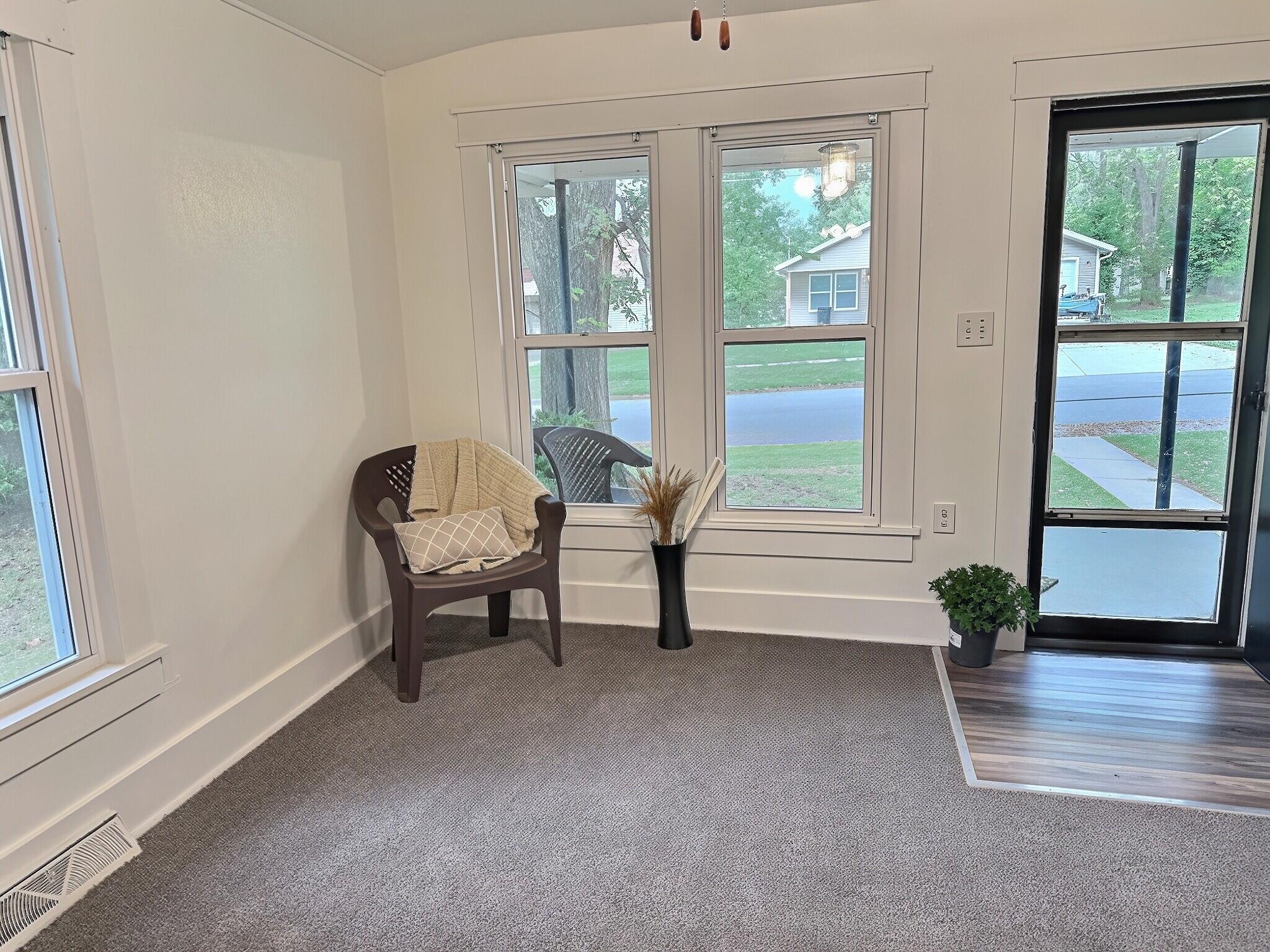 705 North Clay Street Property Photo 16