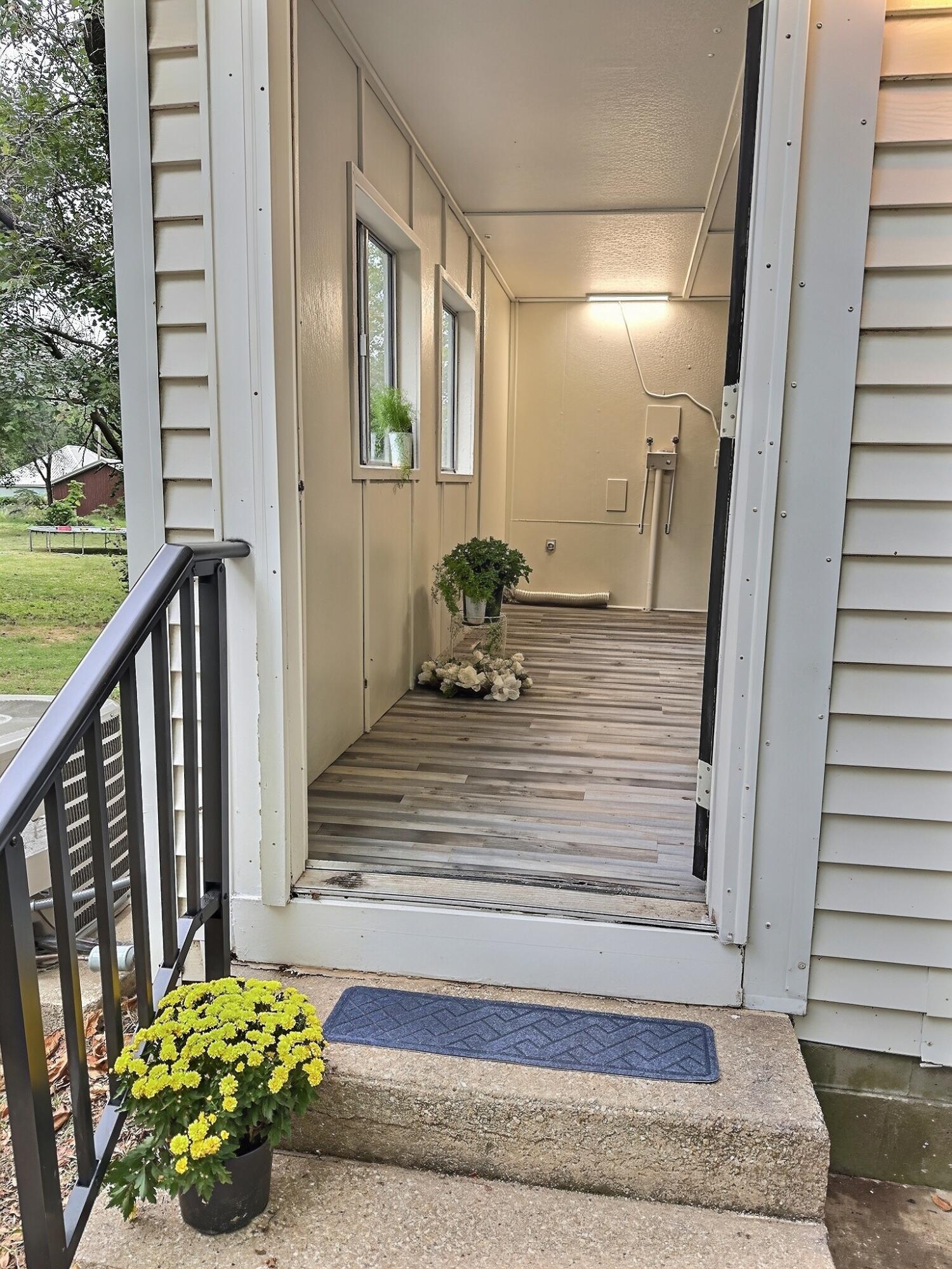 705 North Clay Street Property Photo 17