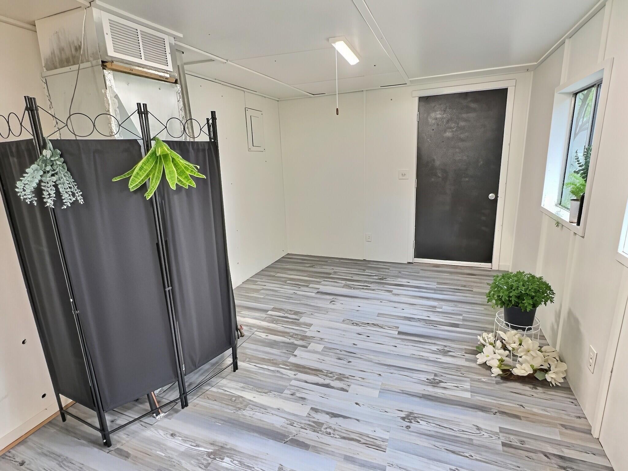 705 North Clay Street Property Photo 27
