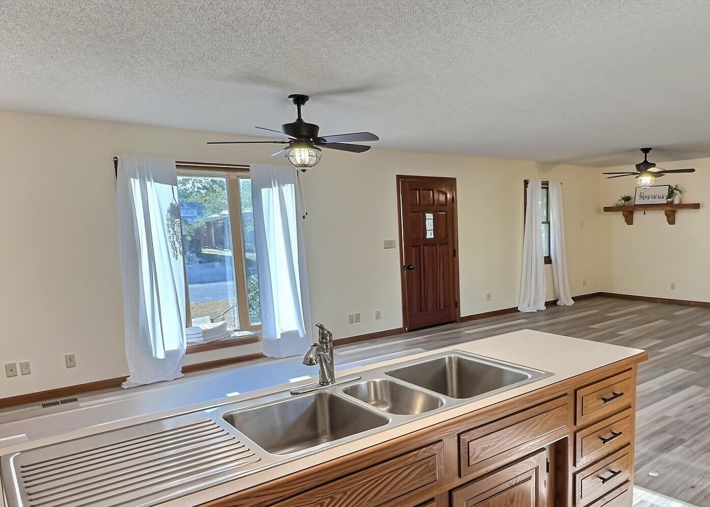 1232 North Tucker Street Property Photo 4