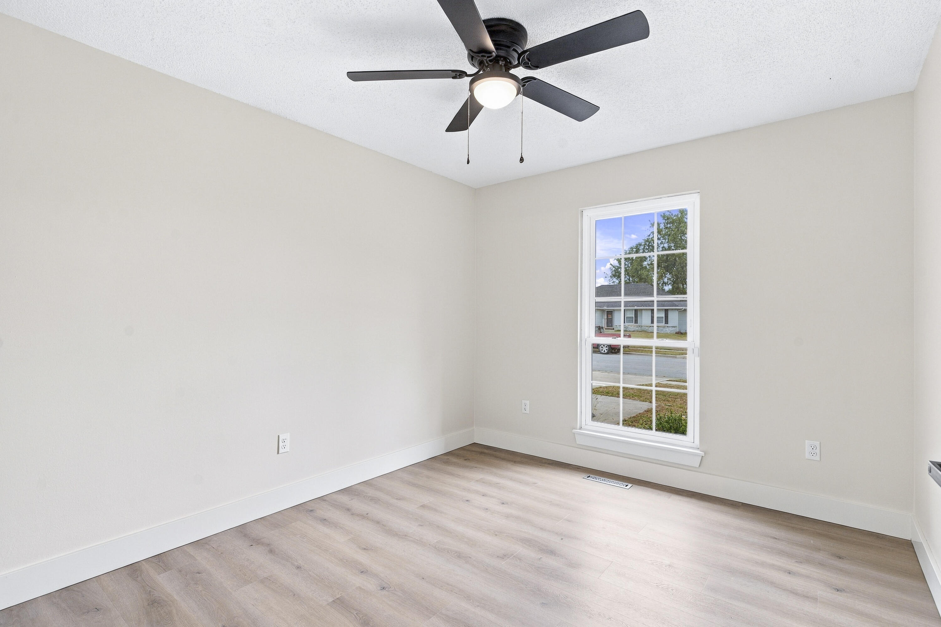 3906 West Kay Pointe Boulevard Property Photo 16