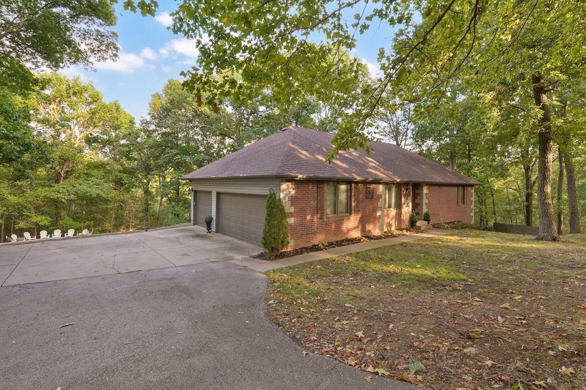 2412 West Azalea Road Property Photo 5