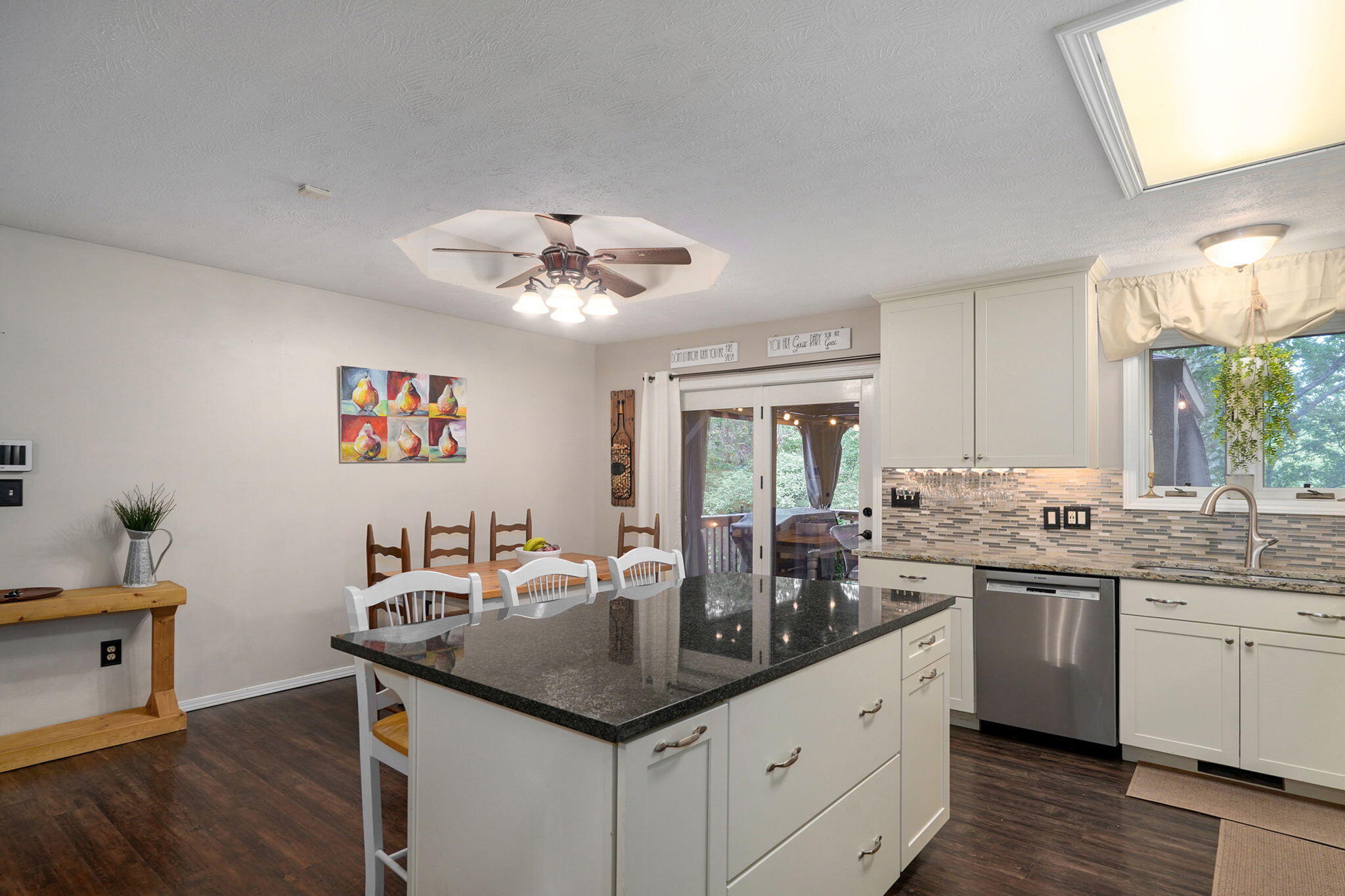 2412 West Azalea Road Property Photo 12
