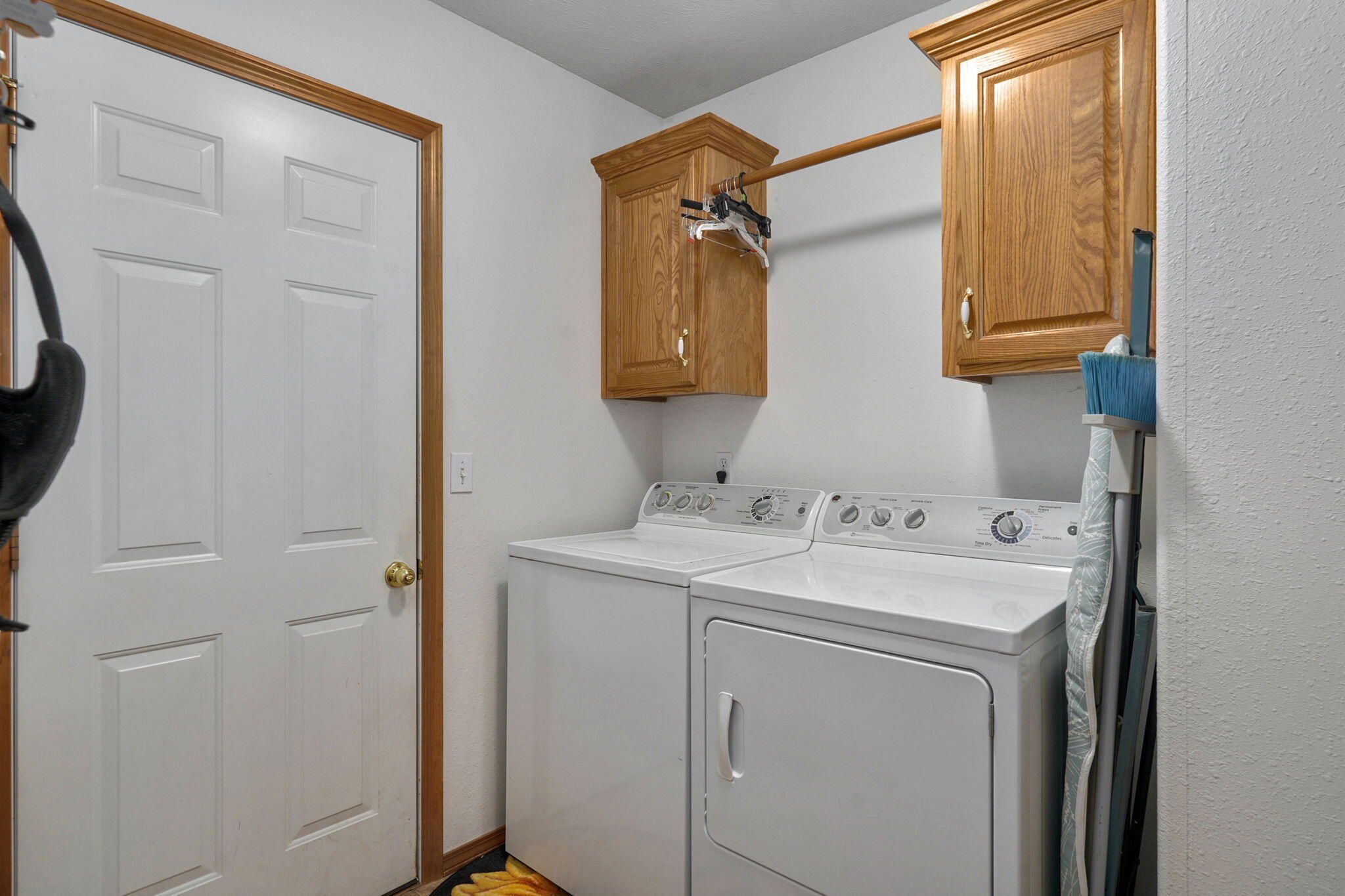 5047 South Greenfield Road Property Photo 16