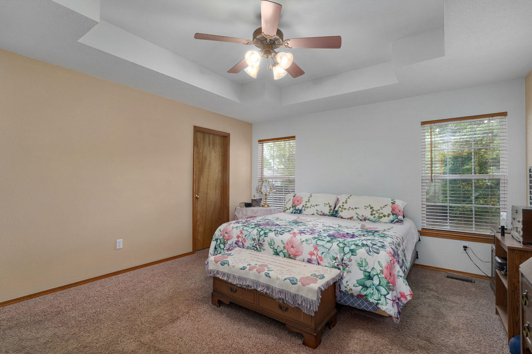 5047 South Greenfield Road Property Photo 17