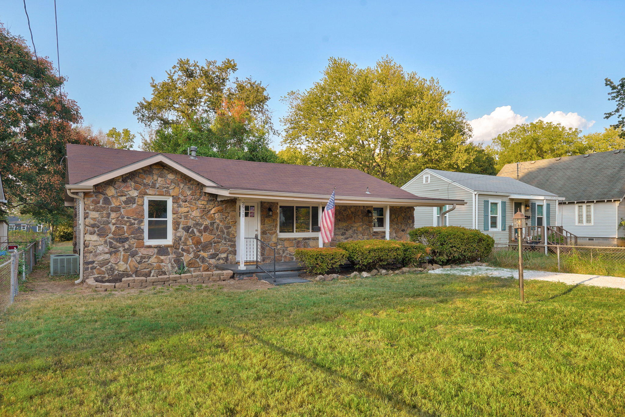 2911 West Latoka Street Property Photo 3
