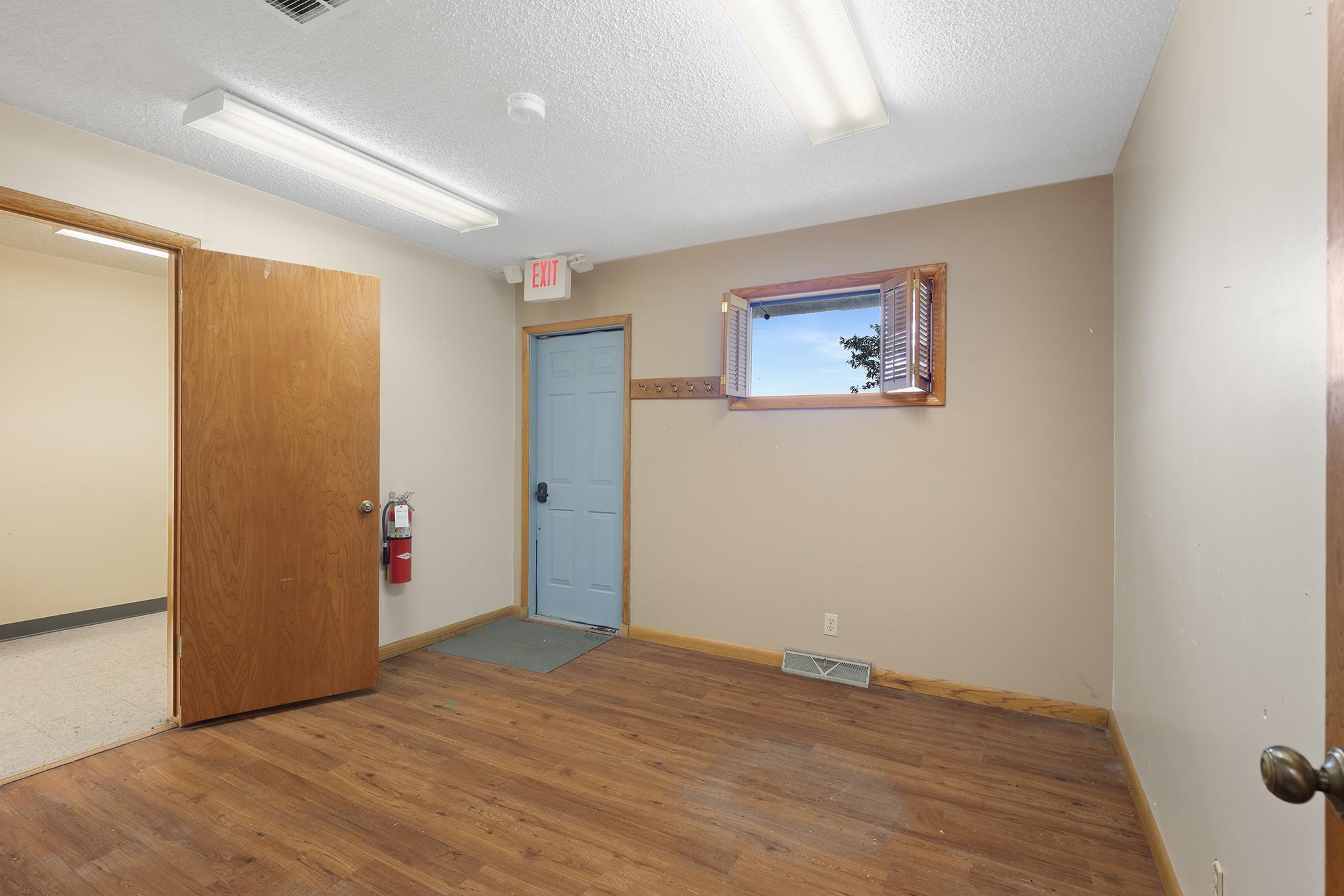 327 East Airport Drive Property Photo 11