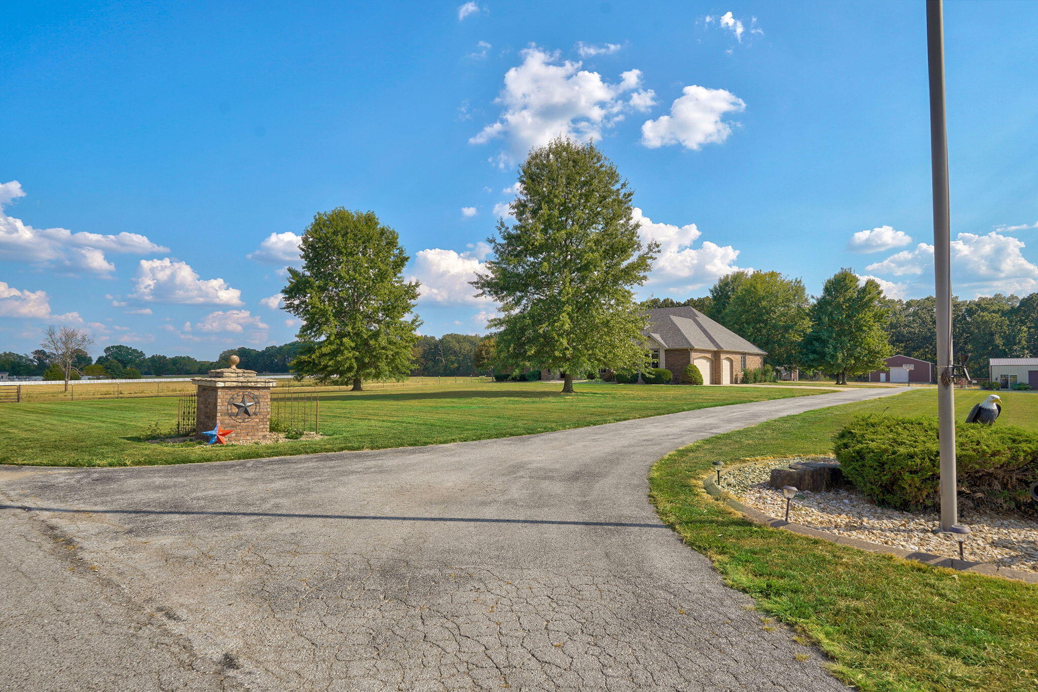 6215 Le Sentier Property Photo 10