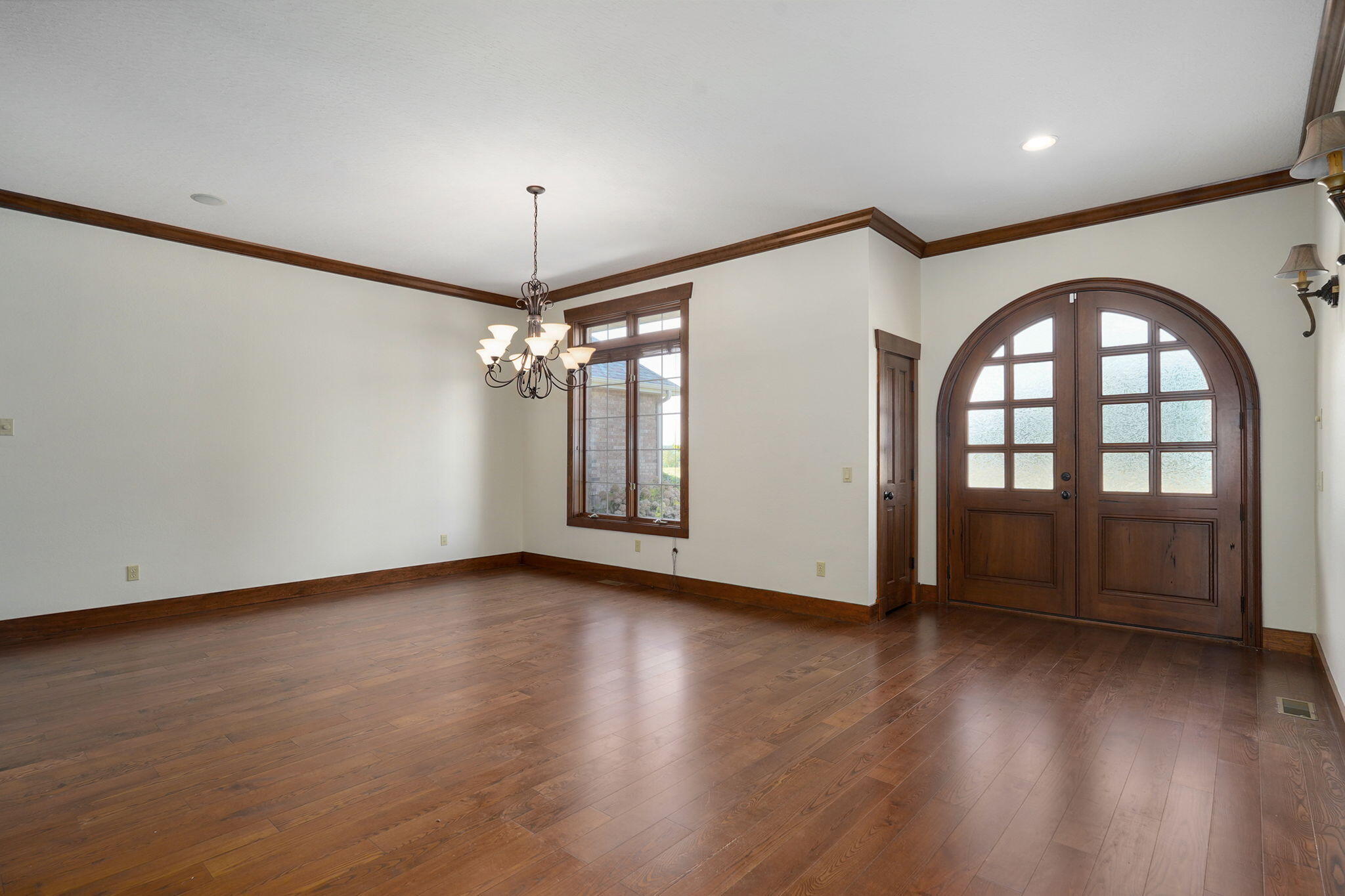 6215 Le Sentier Property Photo 18