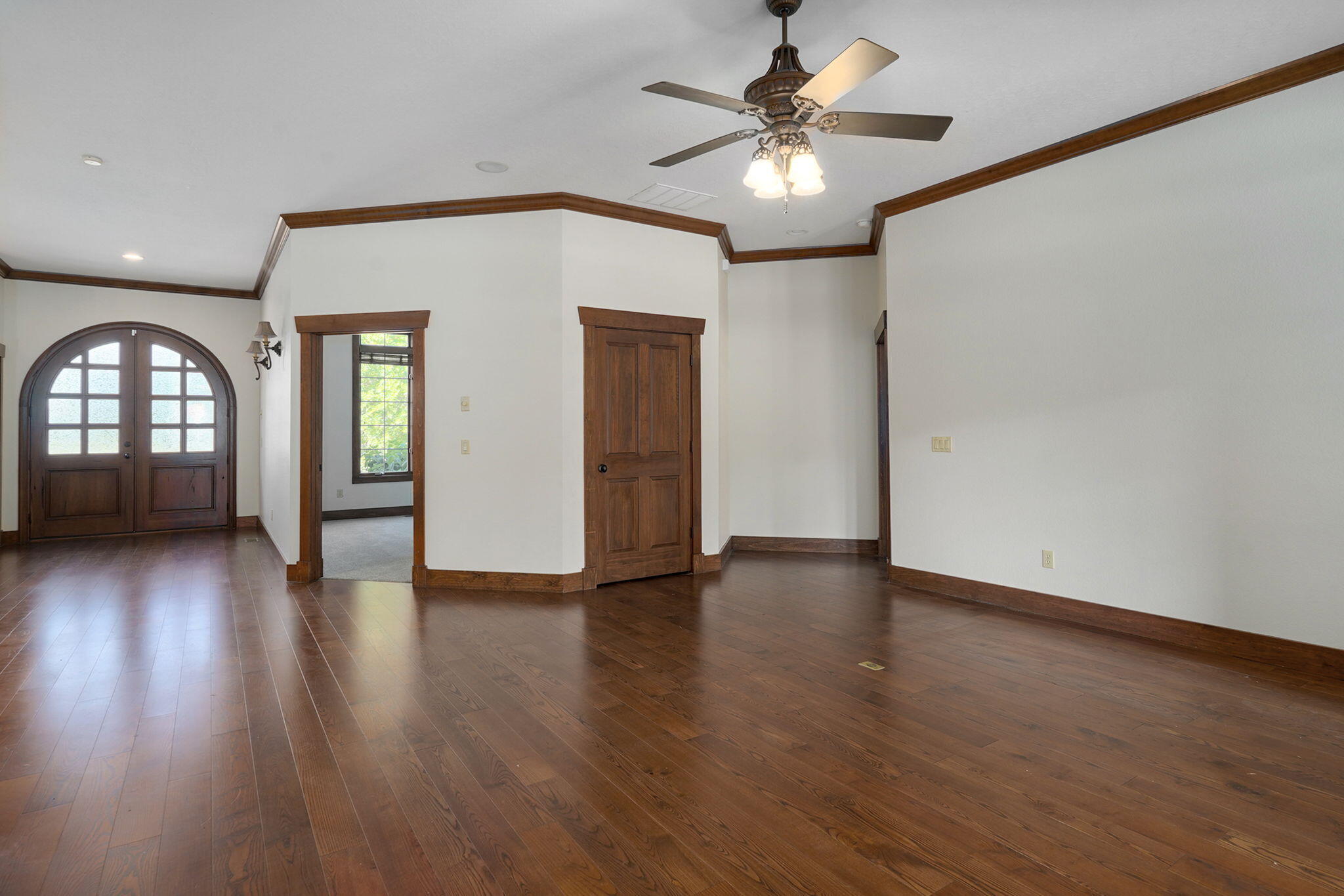 6215 Le Sentier Property Photo 35
