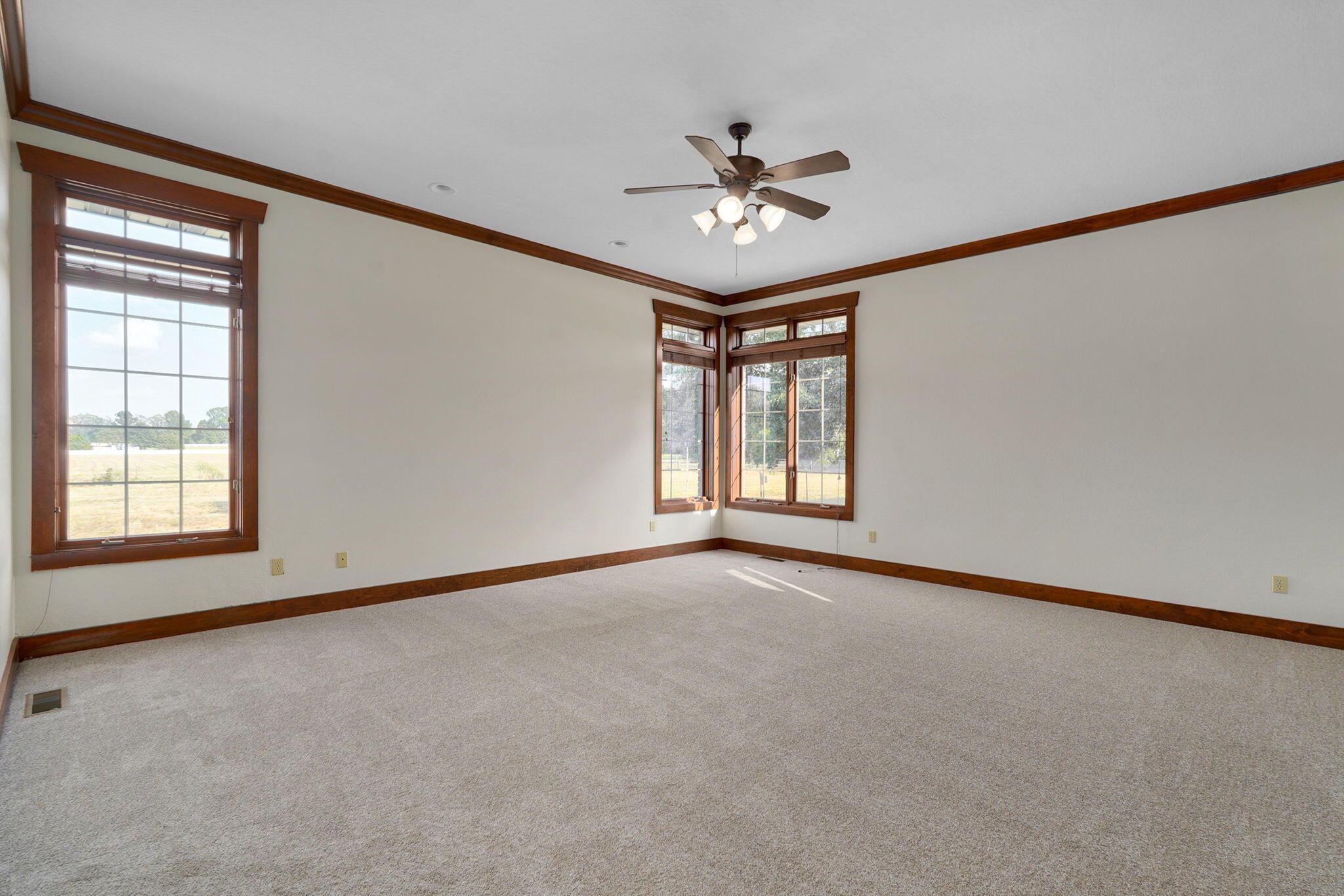 6215 Le Sentier Property Photo 38