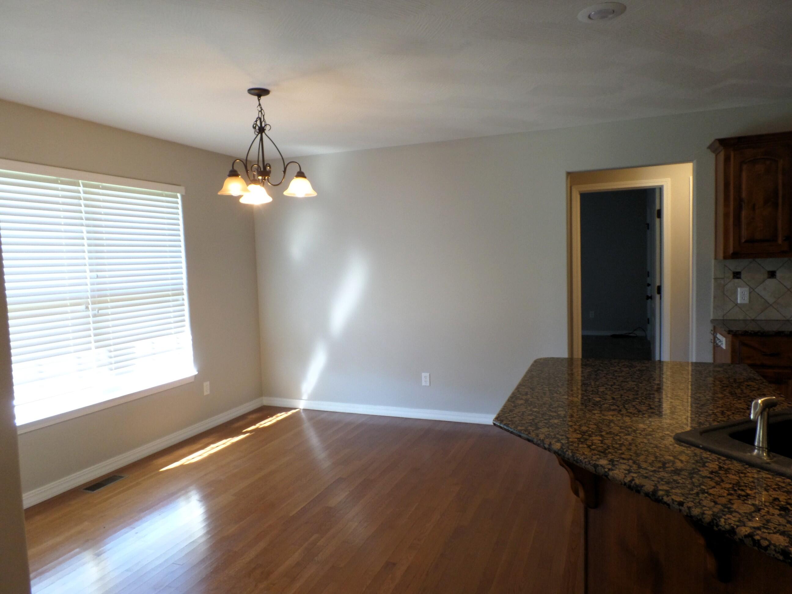 639 North Rockingham Avenue Property Photo 15
