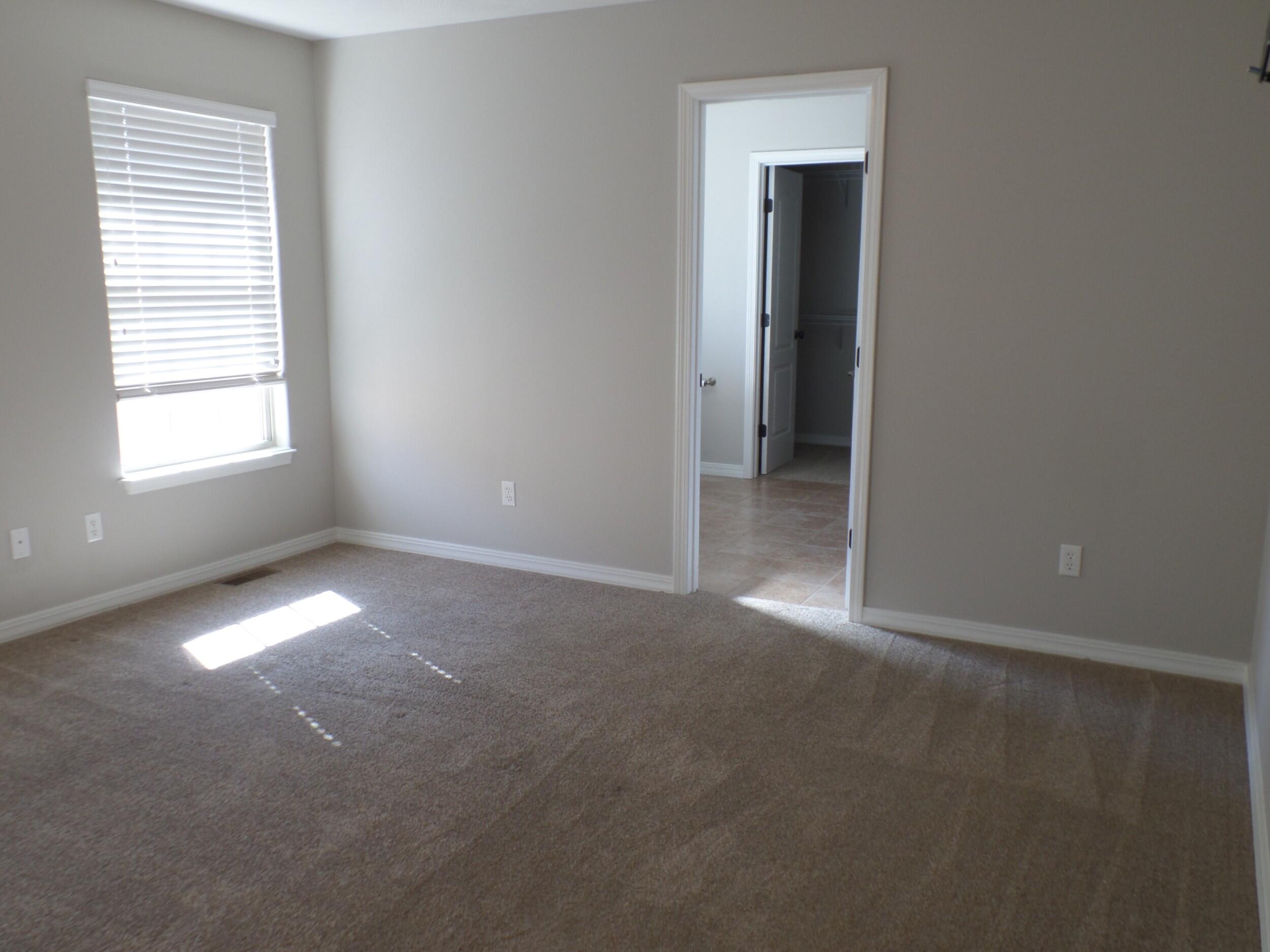 639 North Rockingham Avenue Property Photo 21
