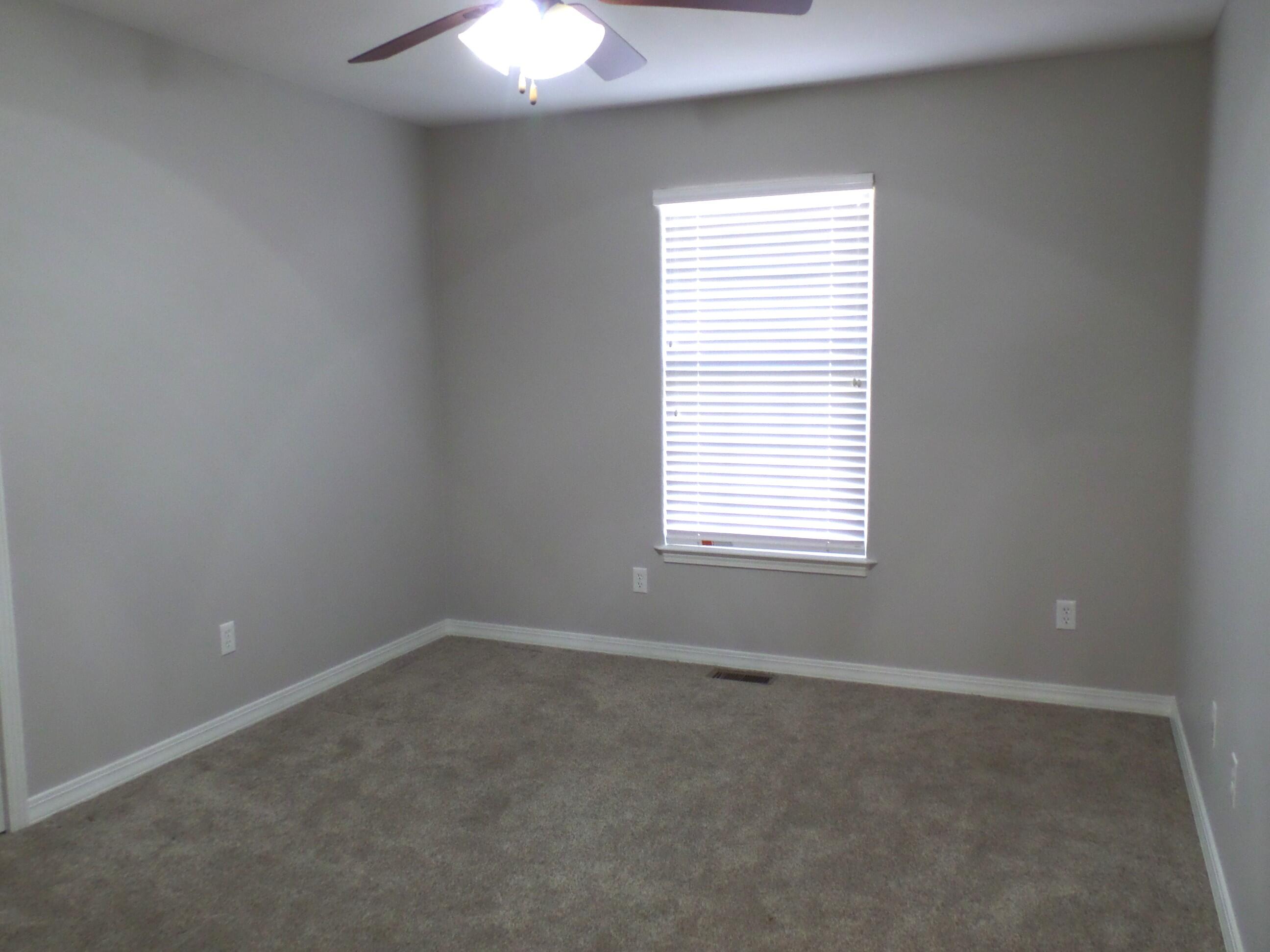 639 North Rockingham Avenue Property Photo 29
