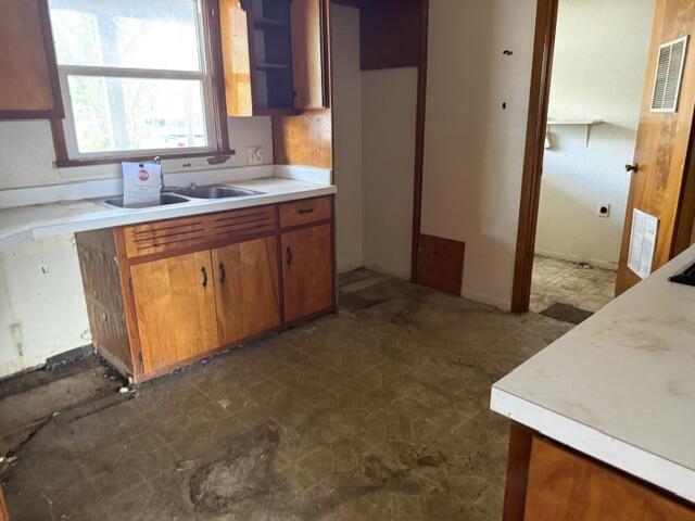 728 South Saint Charles Avenue Property Photo 5