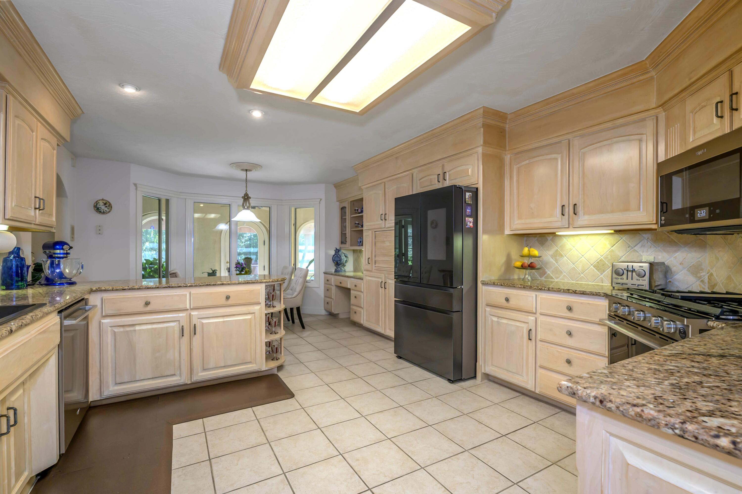 2282 North Farm Road 227 Property Photo 18