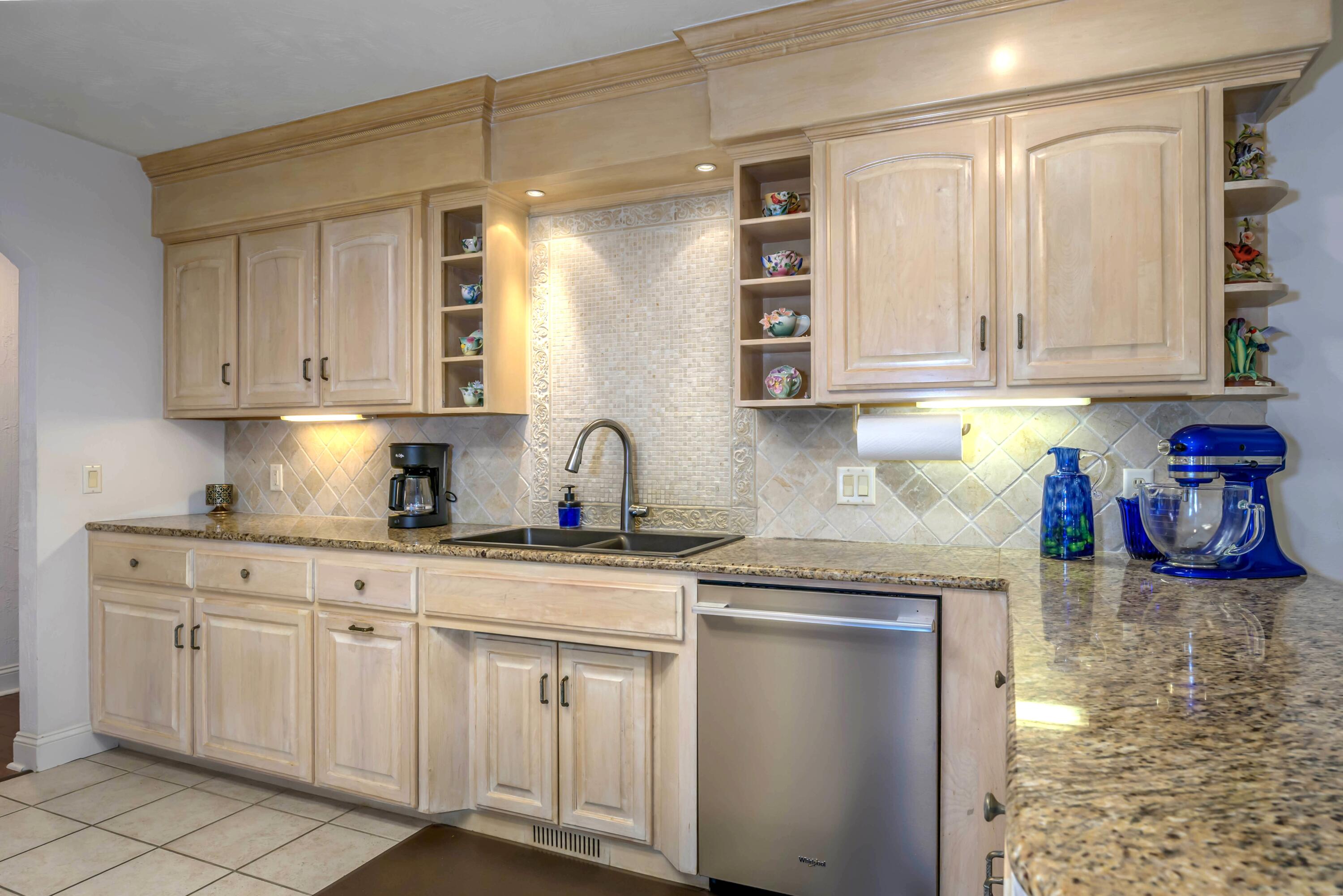 2282 North Farm Road 227 Property Photo 20