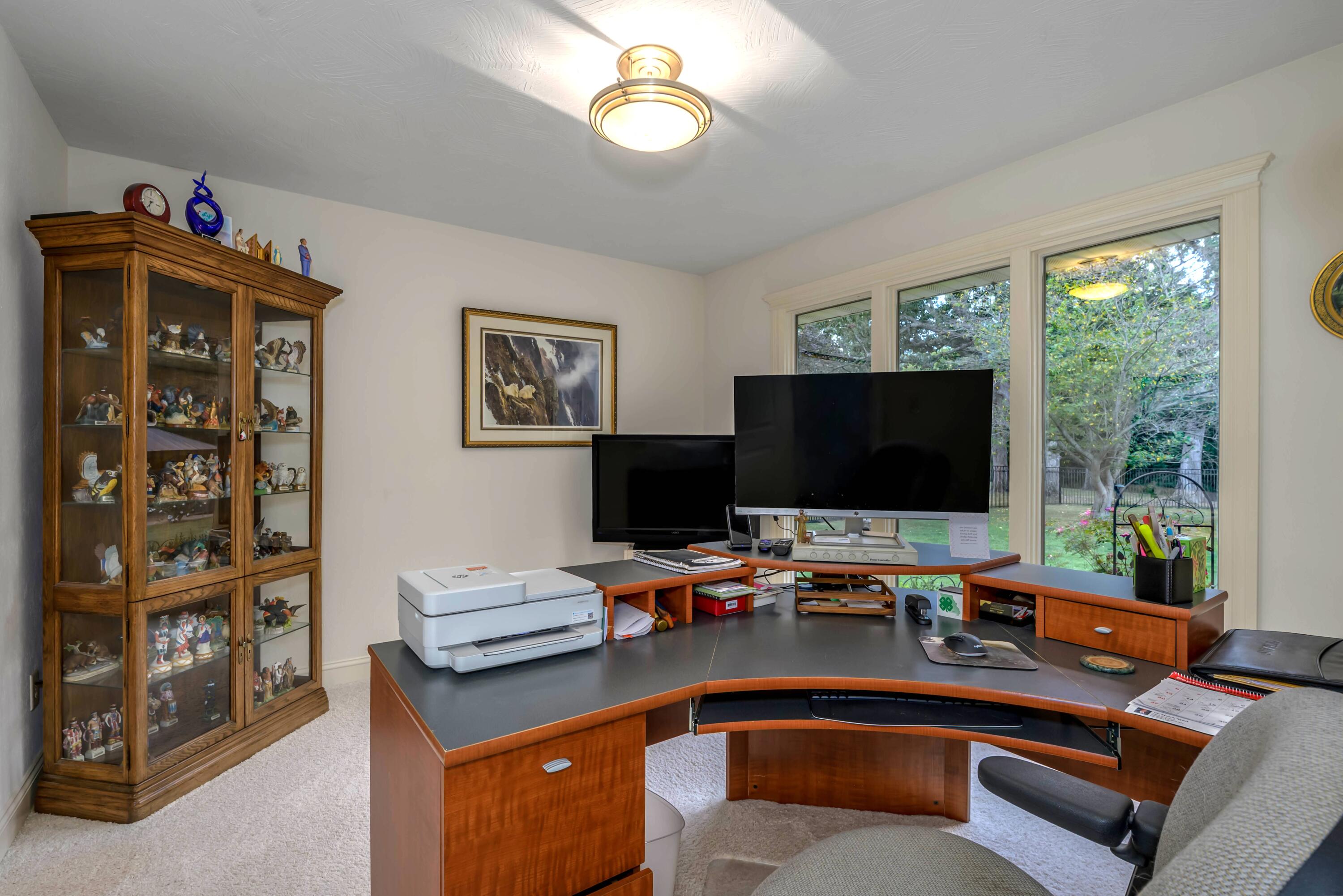 2282 North Farm Road 227 Property Photo 37