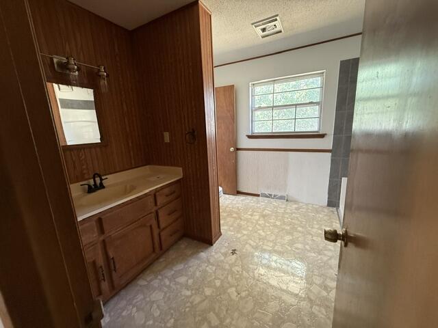 2419 South Ozark Avenue Property Photo 8
