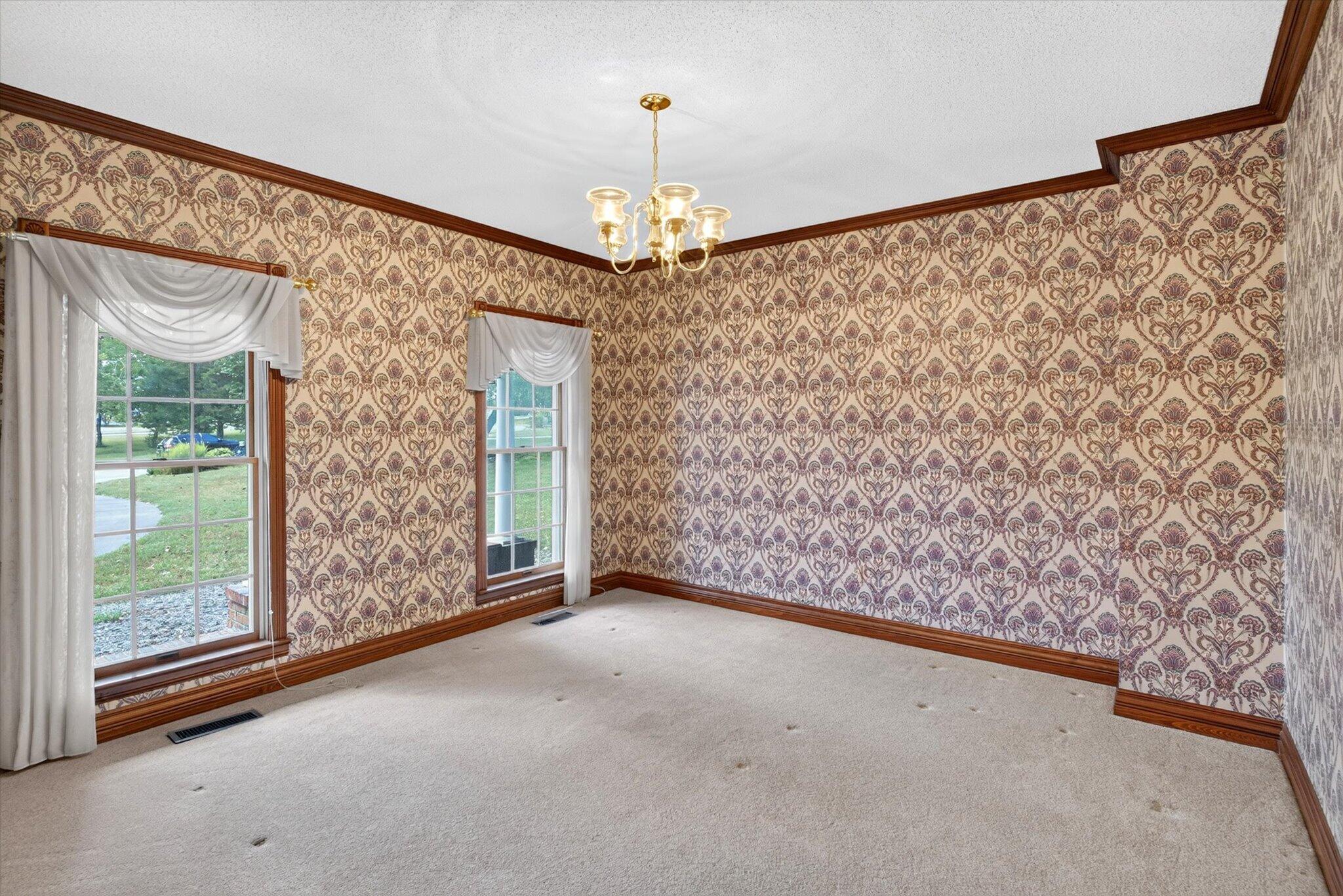 2065 East Thornridge Circle Property Photo 5