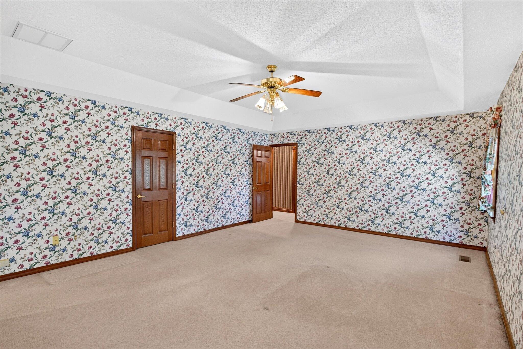 2065 East Thornridge Circle Property Photo 26