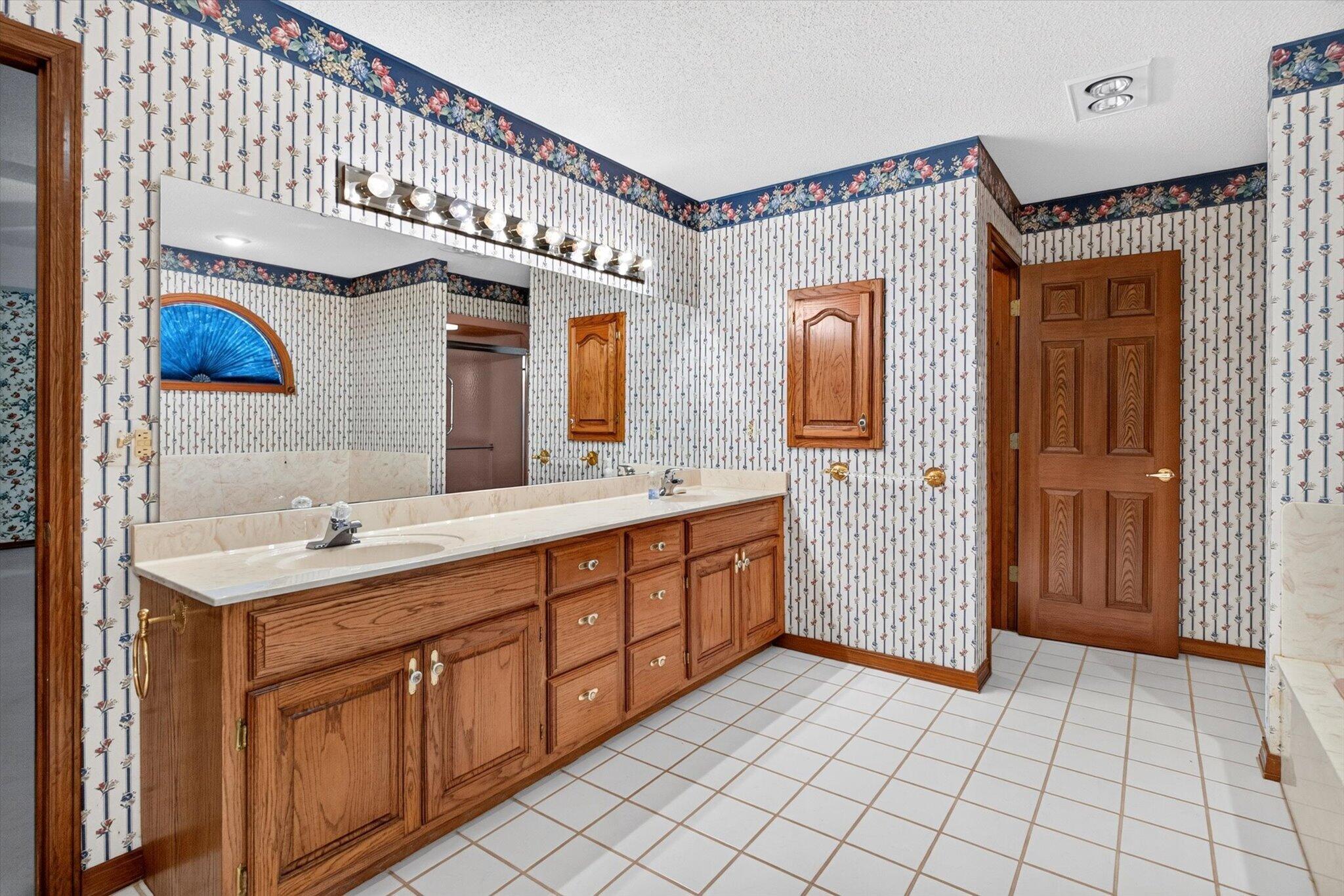 2065 East Thornridge Circle Property Photo 27