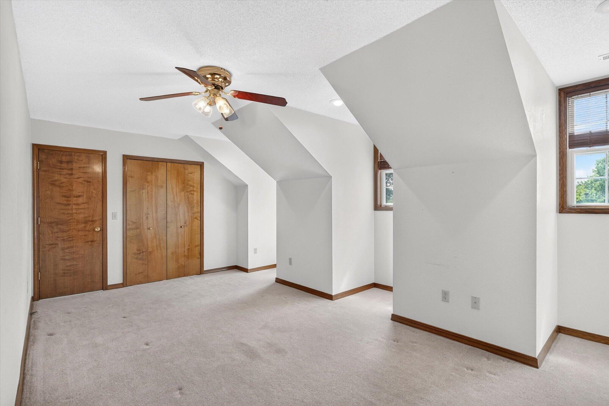2065 East Thornridge Circle Property Photo 35