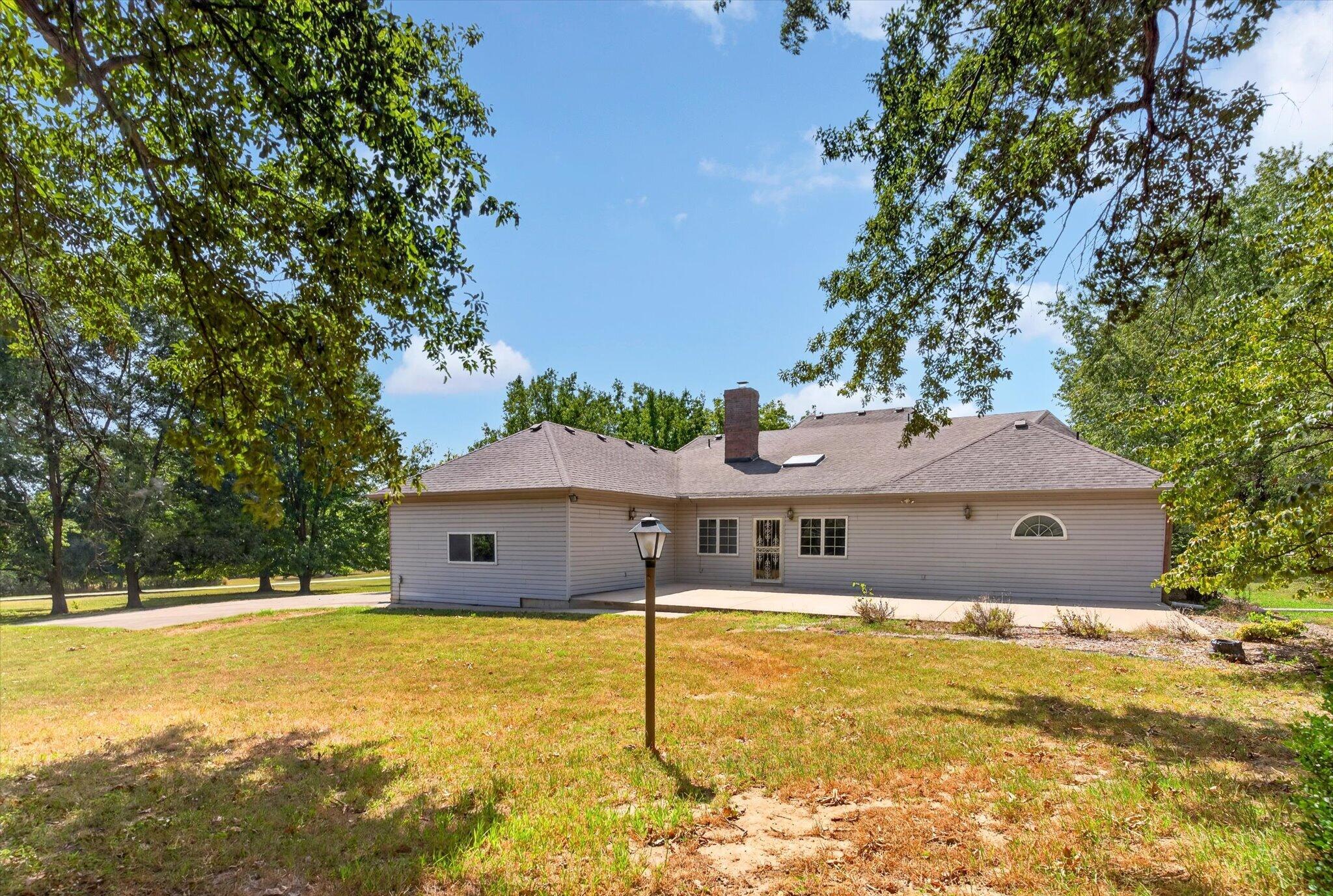 2065 East Thornridge Circle Property Photo 45